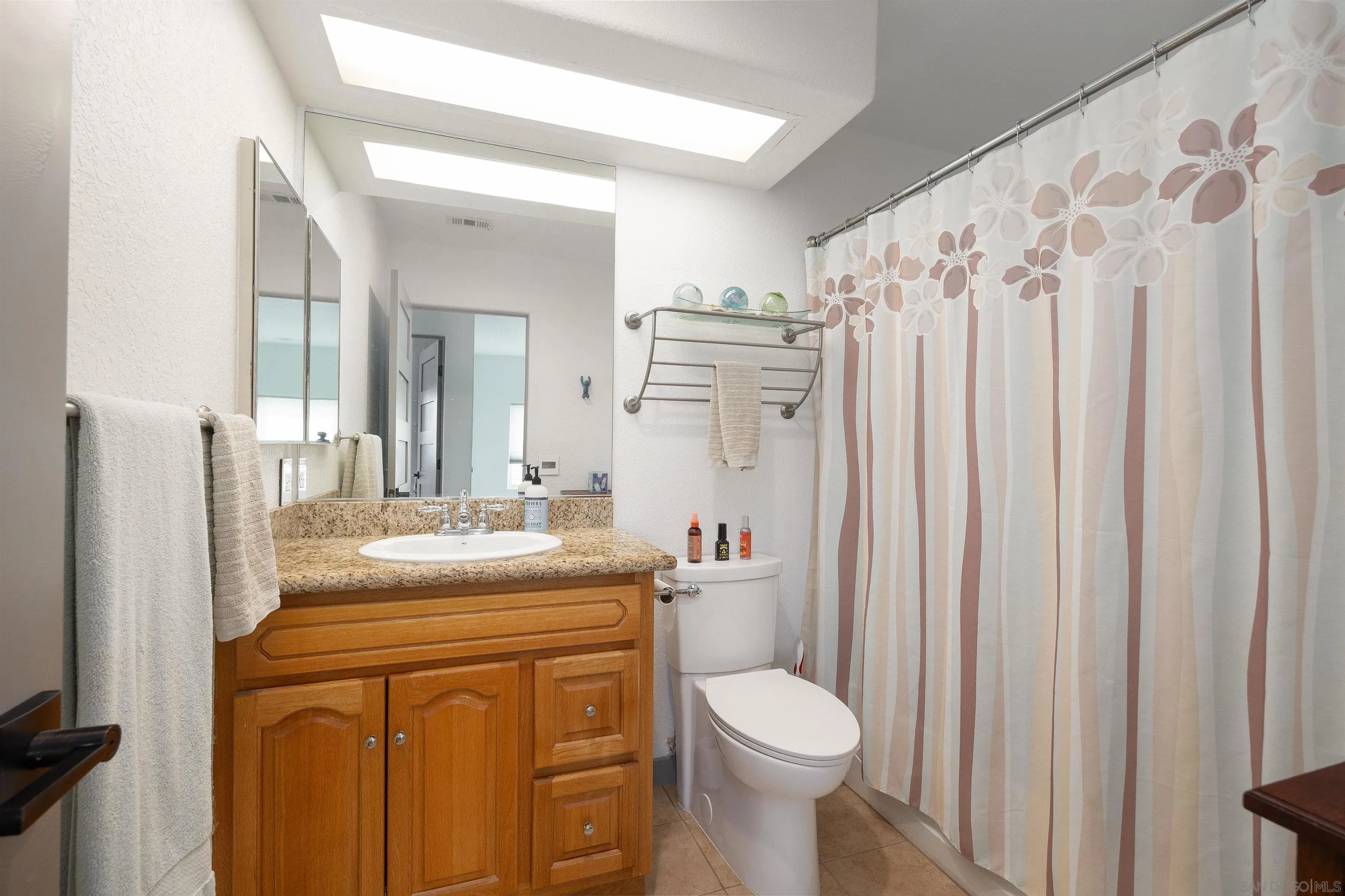 Photo #16: 260008484 Listing: Photo #16