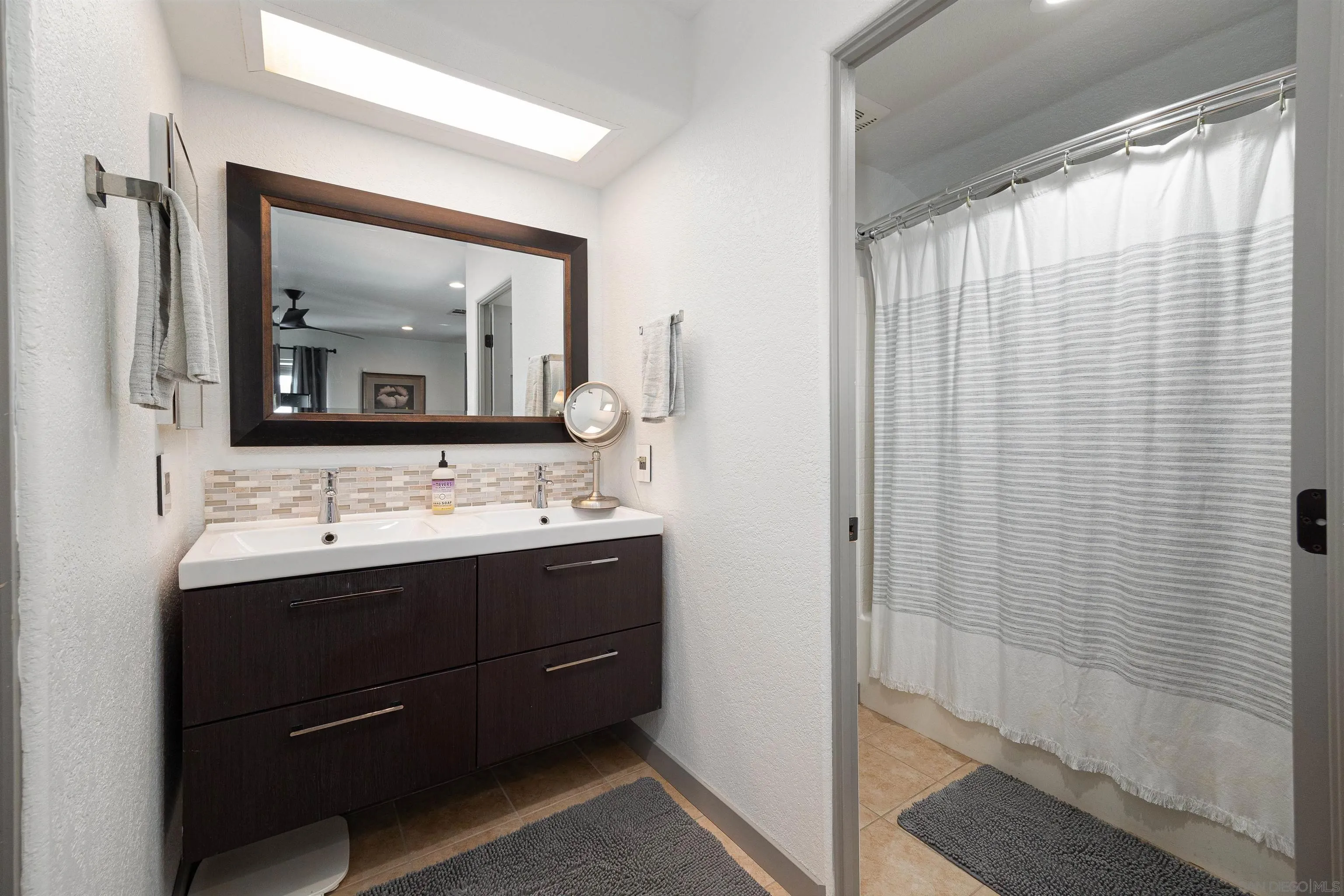 Photo #12: 260008484 Listing: Photo #12