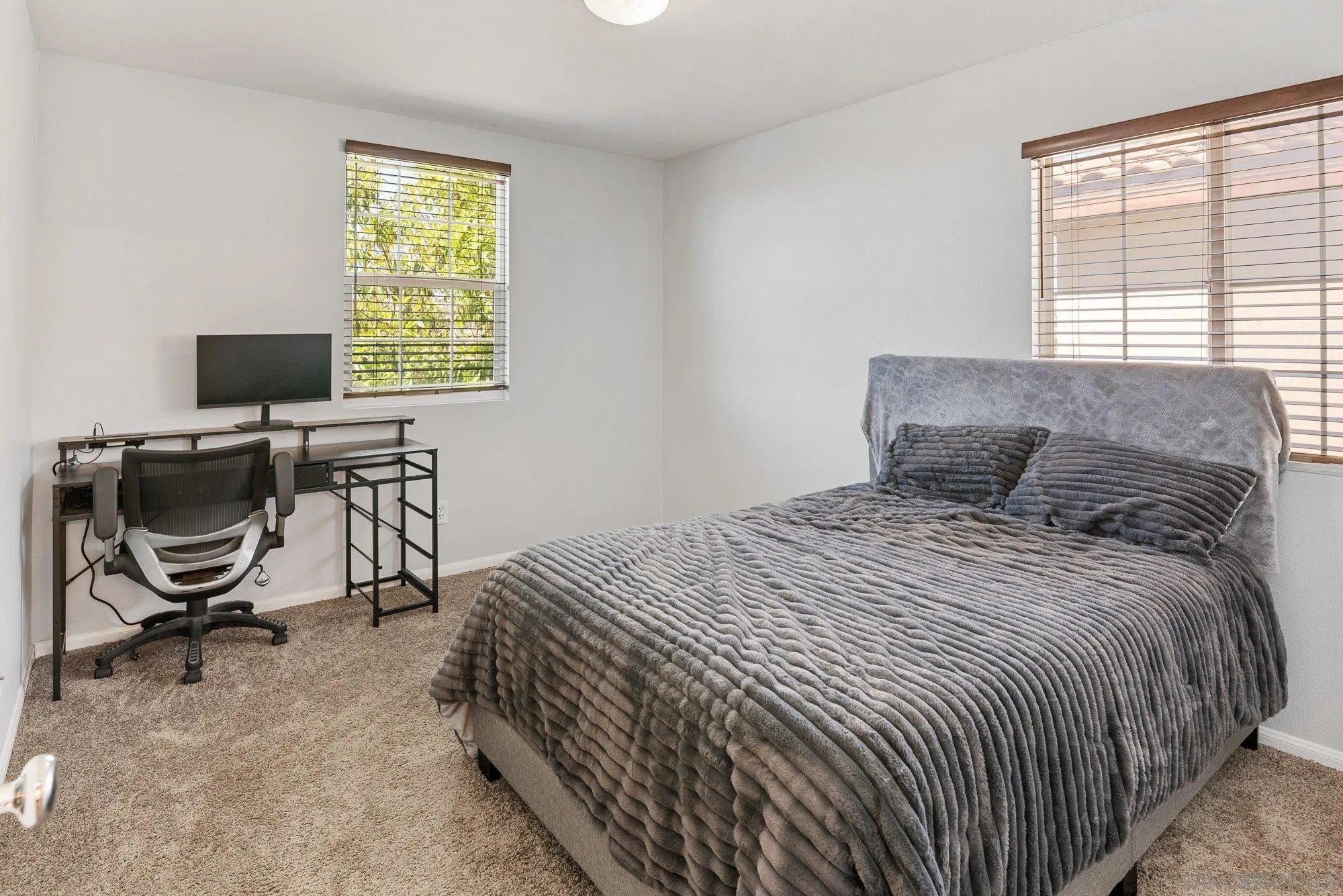 https://cdn.realtyfeed.com/cdn/127/260008486/15df57a10abf98c345b7014f8d14a300.webp