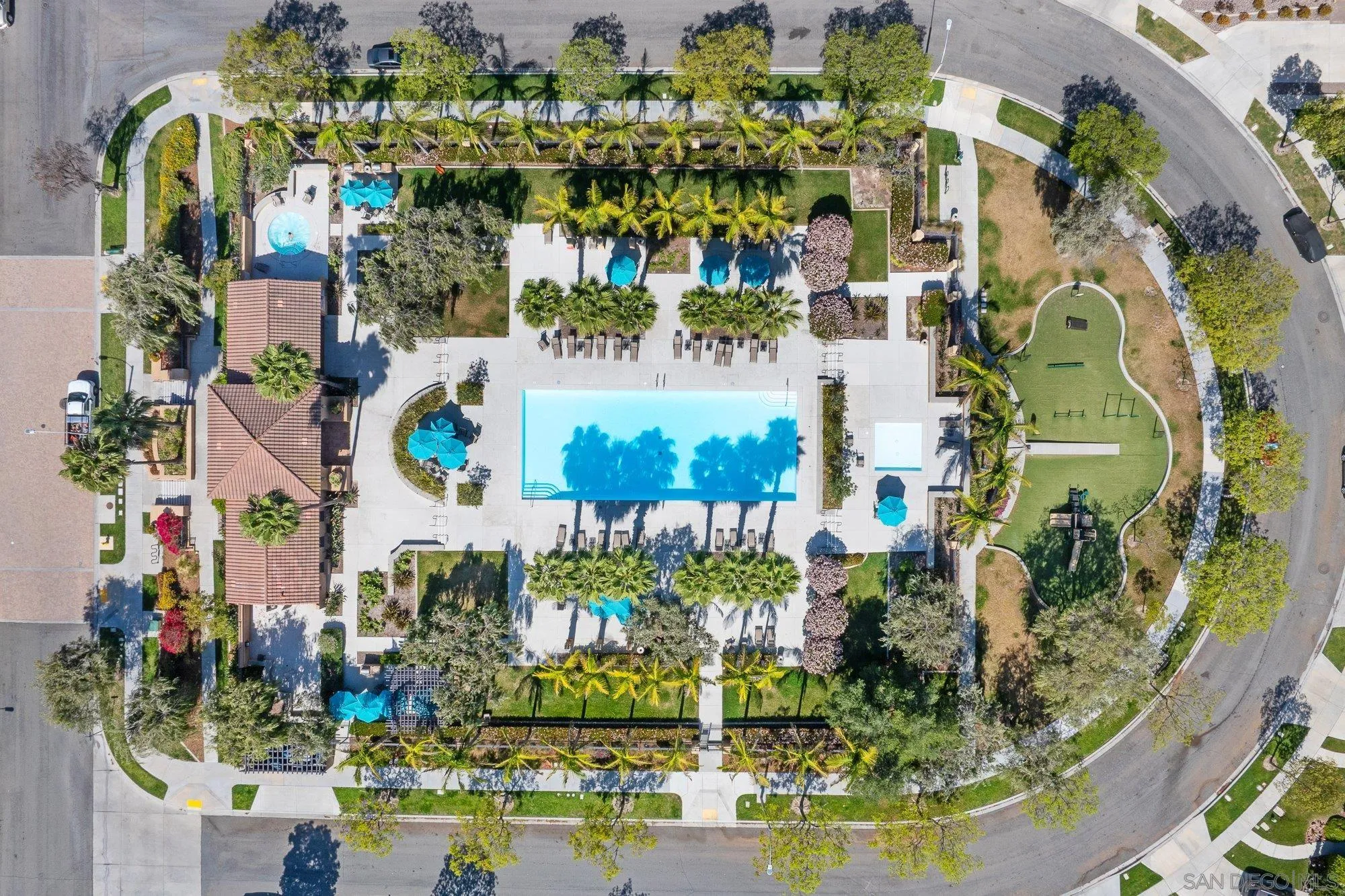 https://cdn.realtyfeed.com/cdn/127/260008486/35d5662e4d4444749f16e1c3566e8a27.webp
