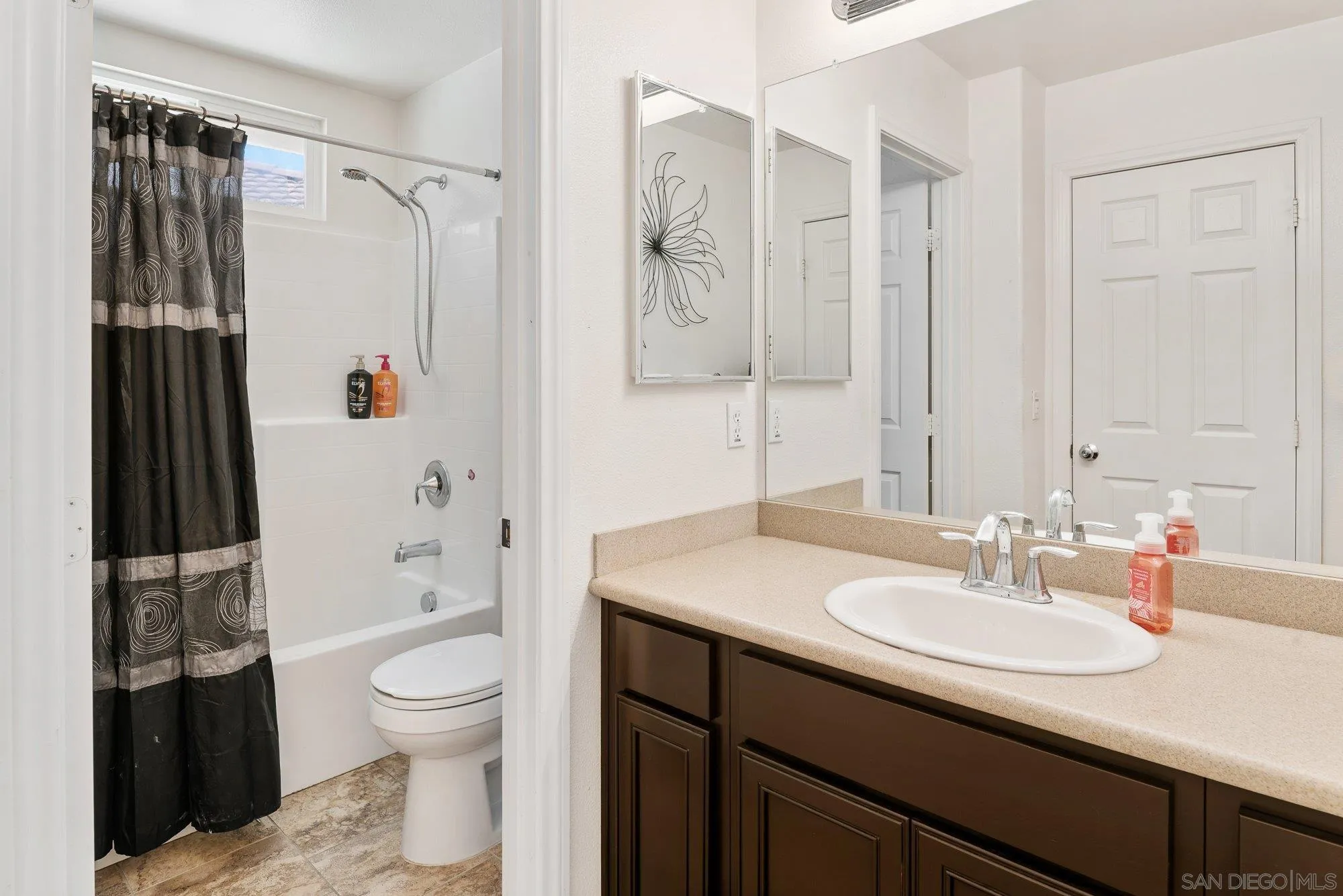 https://cdn.realtyfeed.com/cdn/127/260008486/937ce78122f3a25029b3cc866c605181.webp