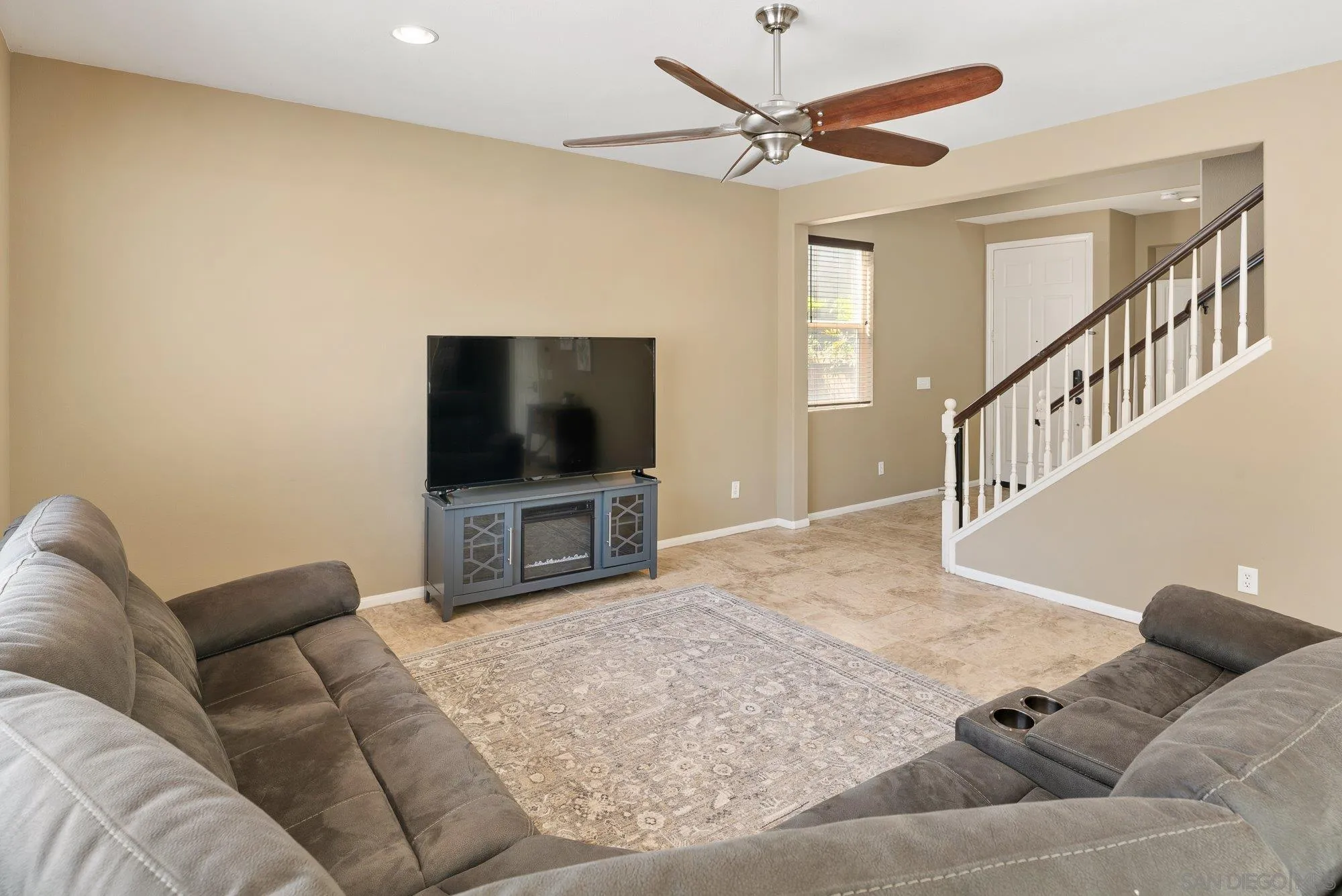 https://cdn.realtyfeed.com/cdn/127/260008486/ad4d9ddd15293e3fb78e91d227f768e6.webp