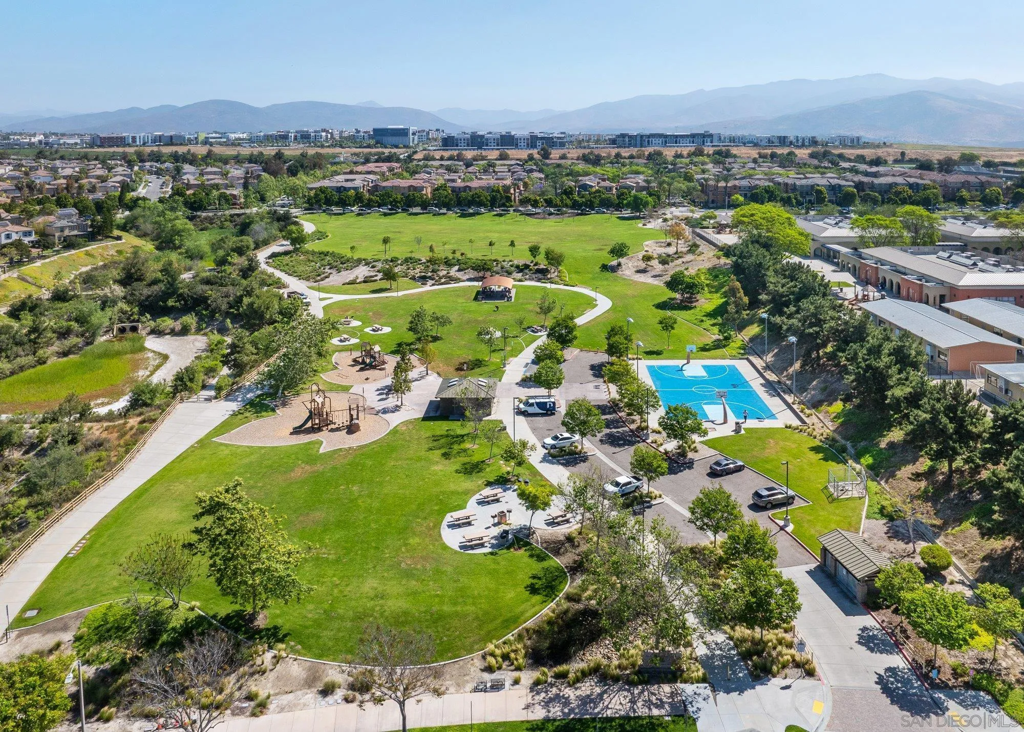 https://cdn.realtyfeed.com/cdn/127/260008486/d962e05c7dc892c017c65c48d96c554b.webp