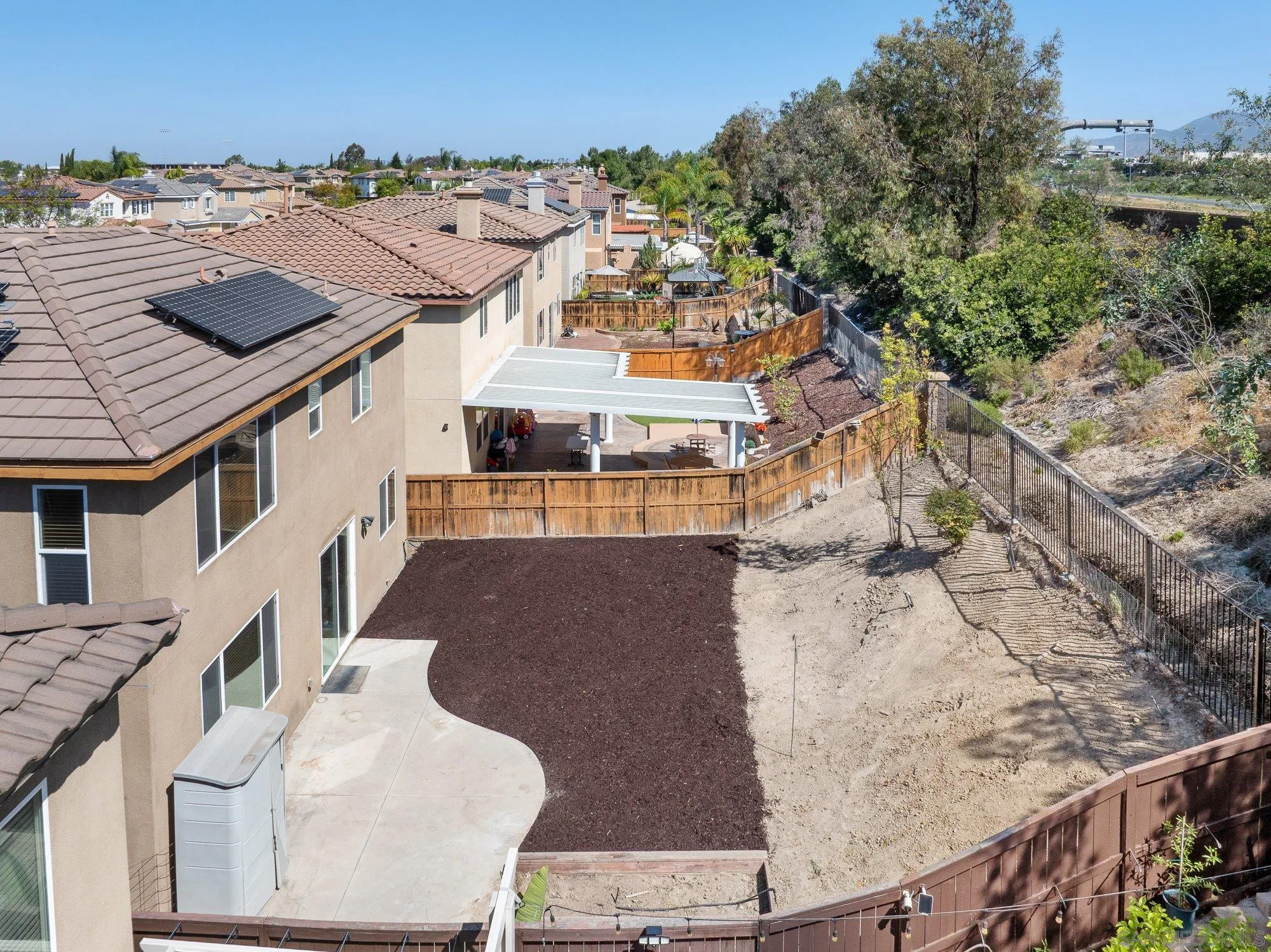 https://cdn.realtyfeed.com/cdn/127/260008486/e443f46a26115483aae1fd4ab45097b8.webp