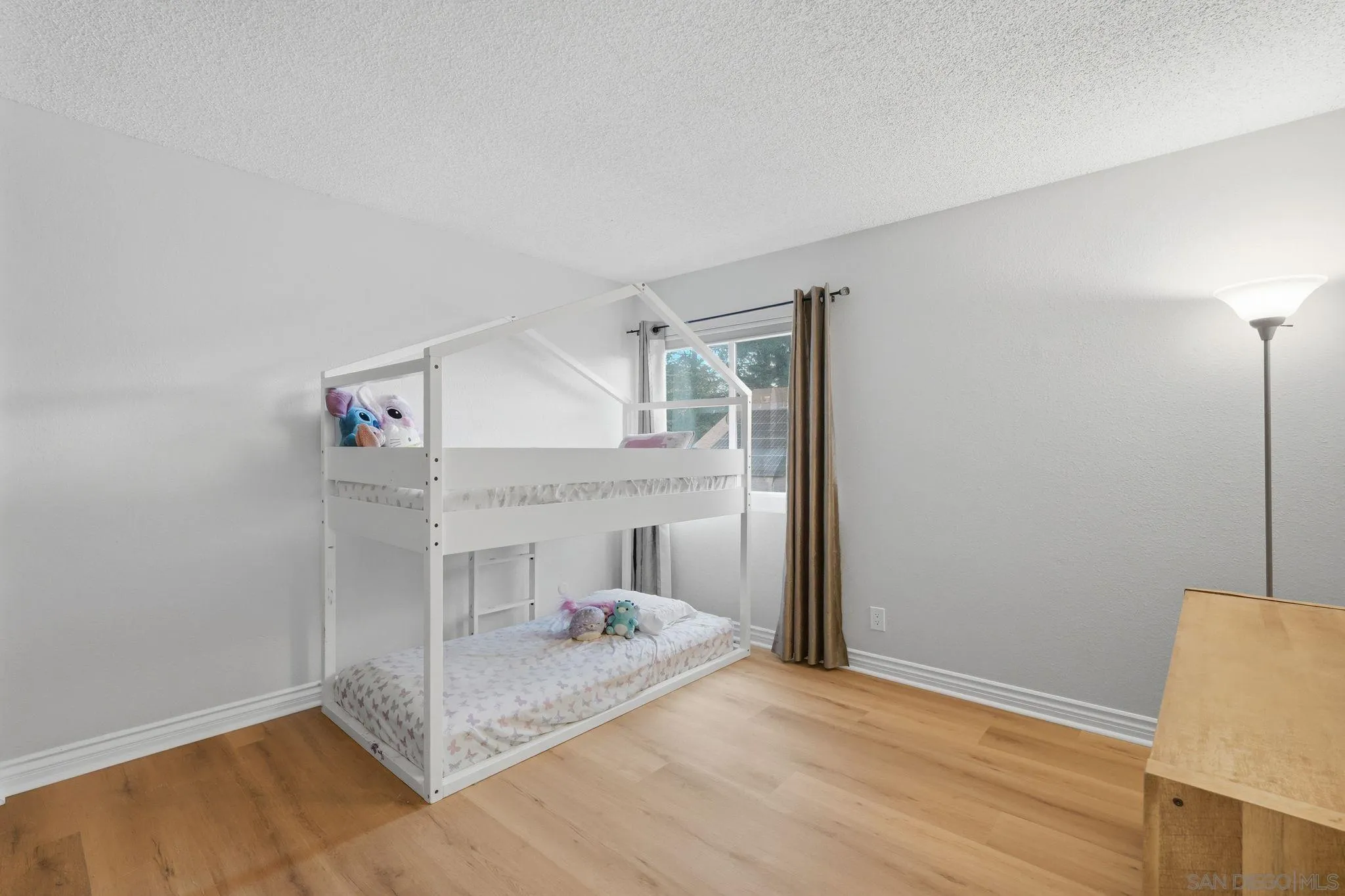 https://cdn.realtyfeed.com/cdn/127/260008487/4129f32aa9282ff978316b3ec1b5fb47.webp