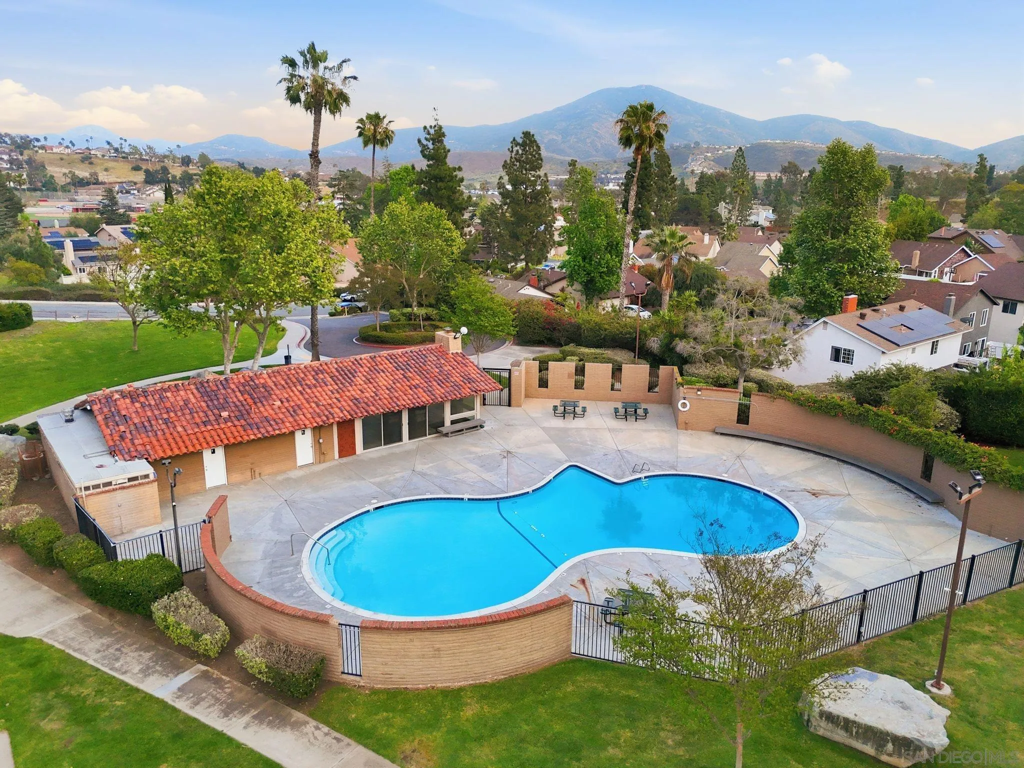 https://cdn.realtyfeed.com/cdn/127/260008487/9522dc287b65c42bb057d9600bbd27ad.webp