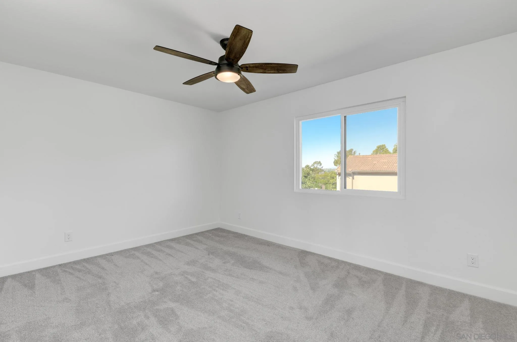 https://cdn.realtyfeed.com/cdn/127/260008488/27358d4d1c43eb8d8951c8a595ccc4c8.webp