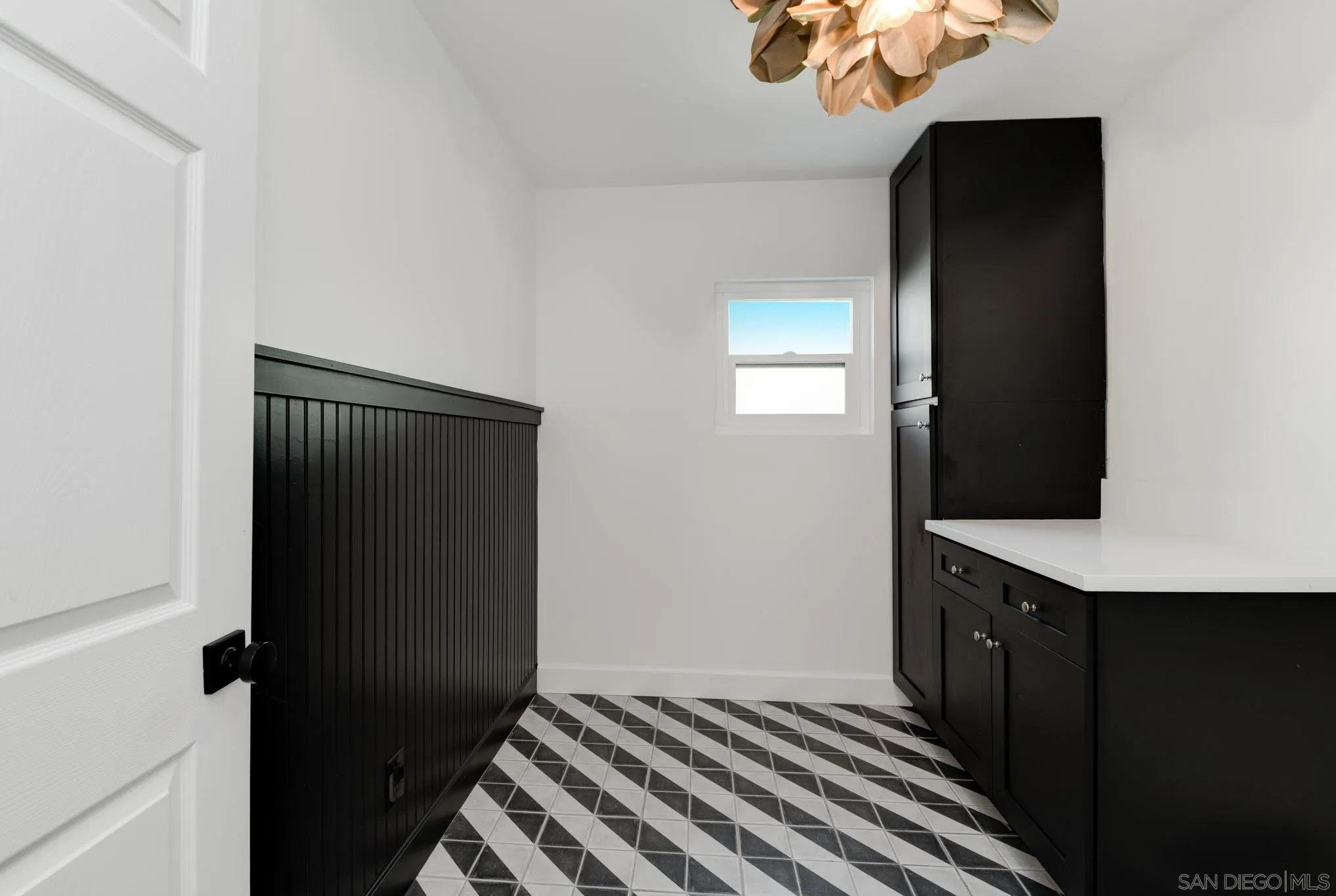 https://cdn.realtyfeed.com/cdn/127/260008488/a6bace2d934c4e3f324584f12cdfb38b.webp