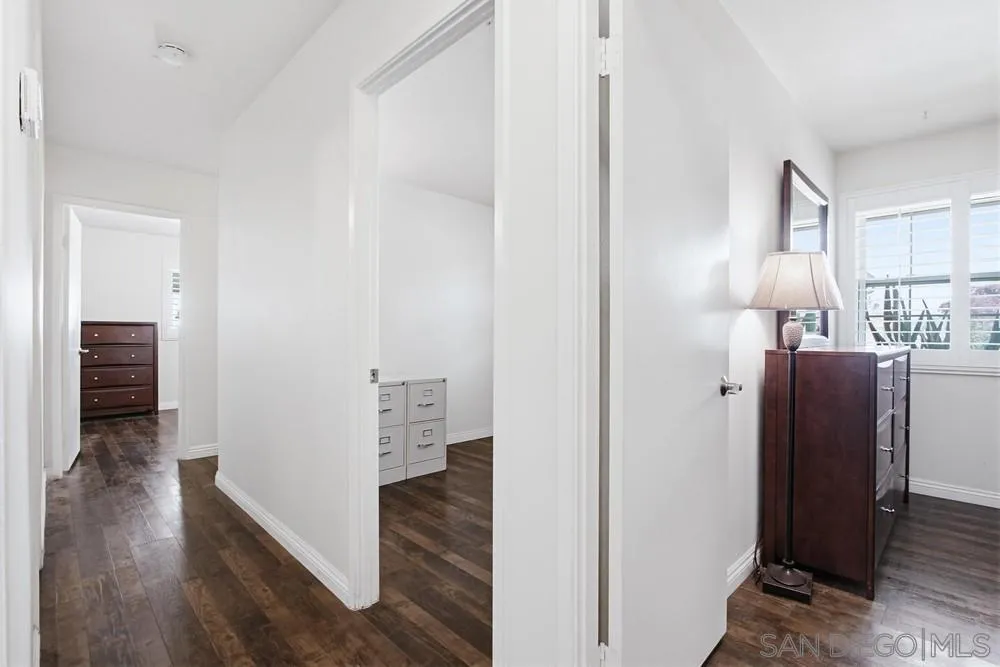 https://cdn.realtyfeed.com/cdn/127/260008489/f895174c4f1d341c45f53d4d6fe05924.webp