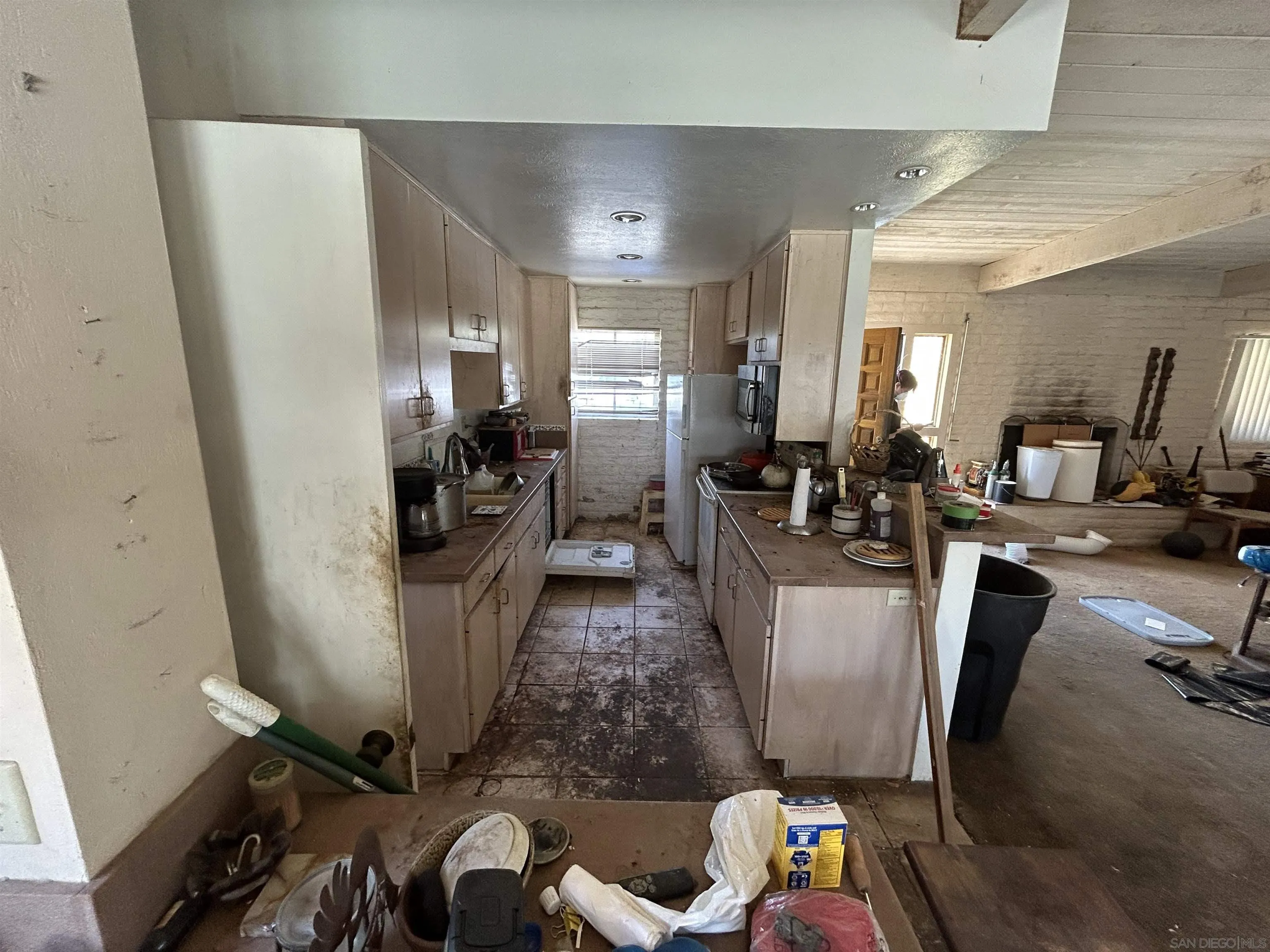 https://cdn.realtyfeed.com/cdn/127/260008492/1139cee18edf6ca916b52dd0444773af.webp