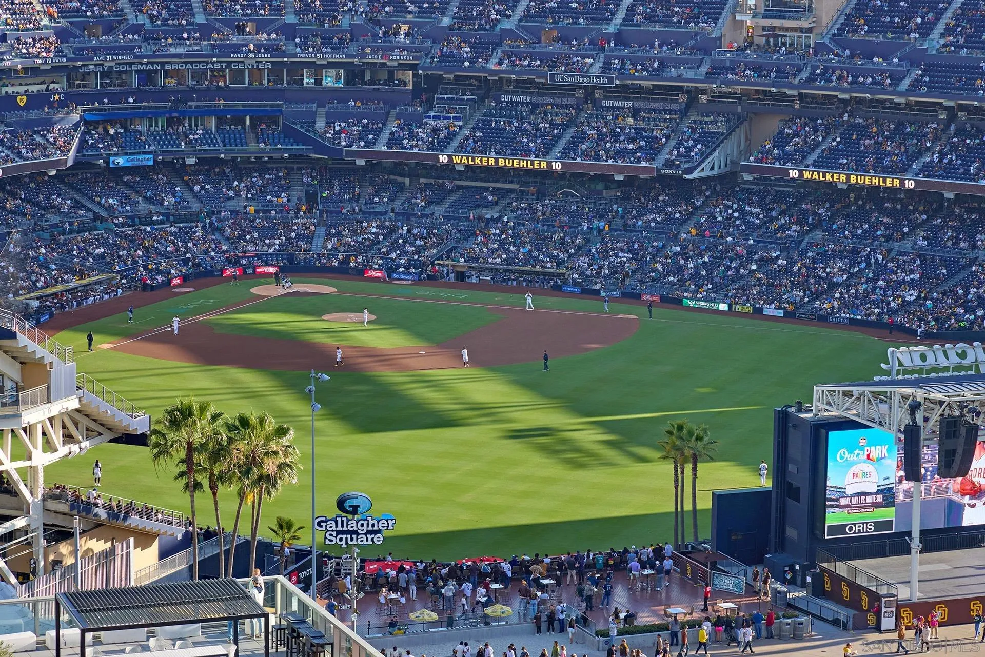 Photo #1: 260008493 Listing: Photo #1