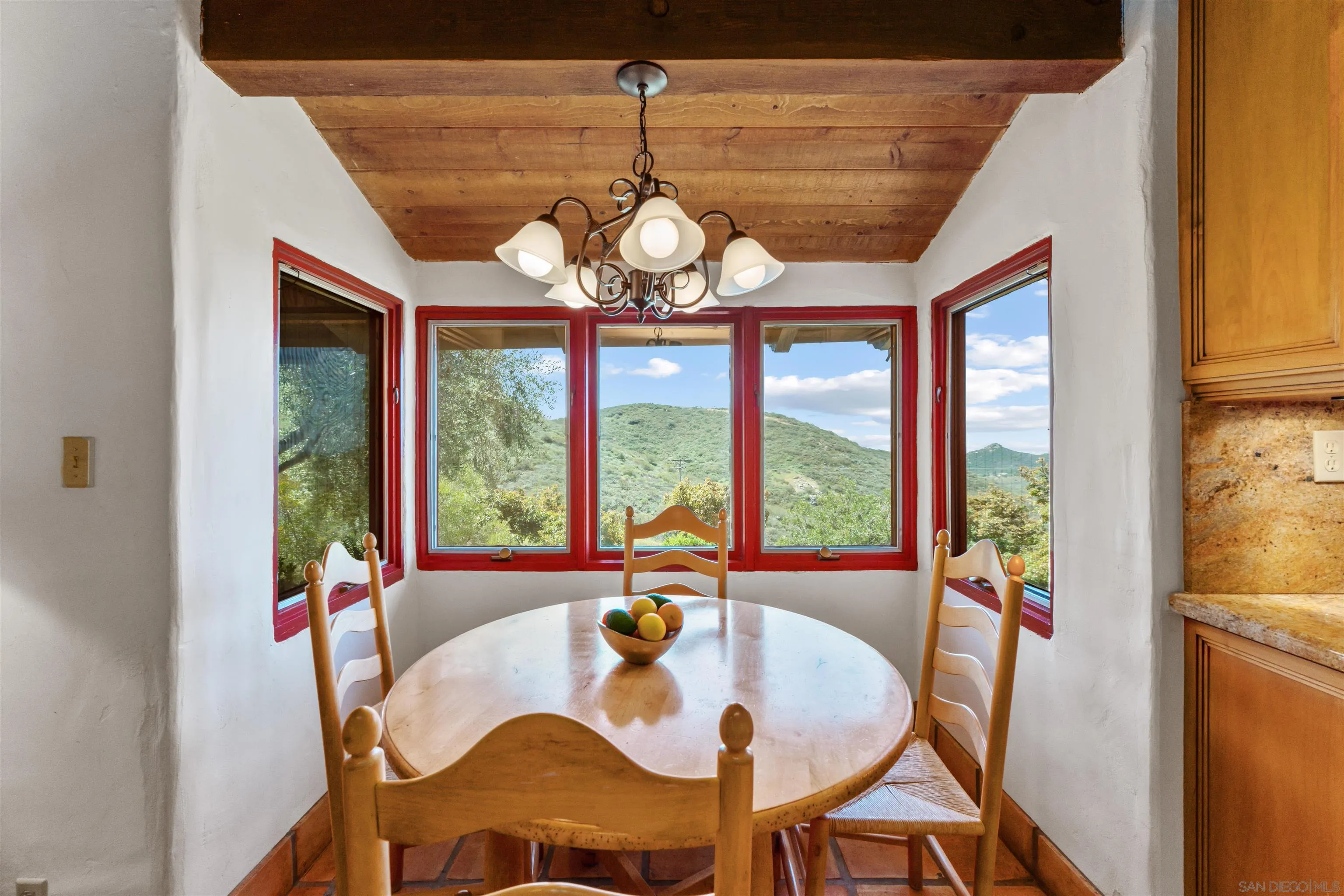 https://cdn.realtyfeed.com/cdn/127/260008496/bd88ea68ab13b08f31e6577773bcdd28.webp