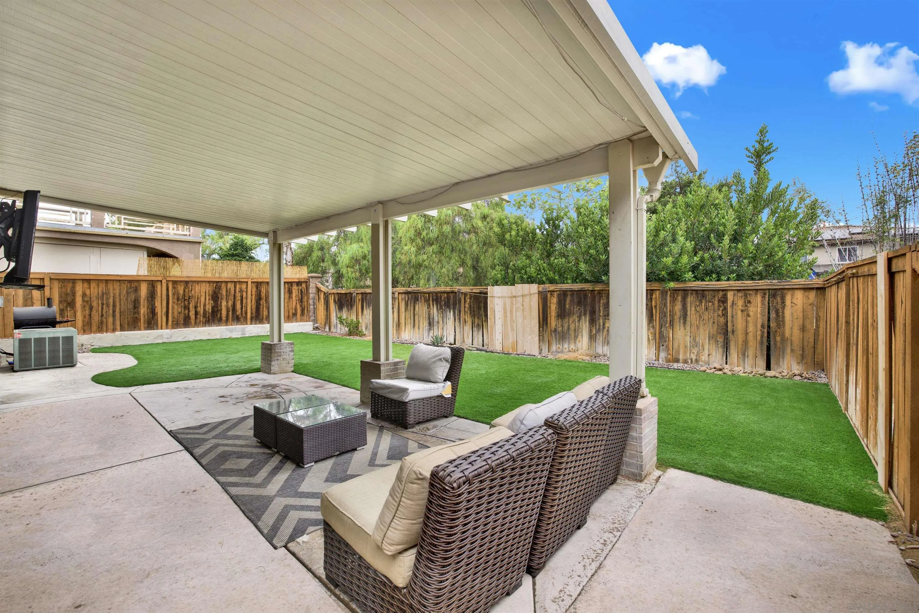 https://cdn.realtyfeed.com/cdn/127/260008497/0ed57a680e6303b5cf69f5c3c83fda73.webp