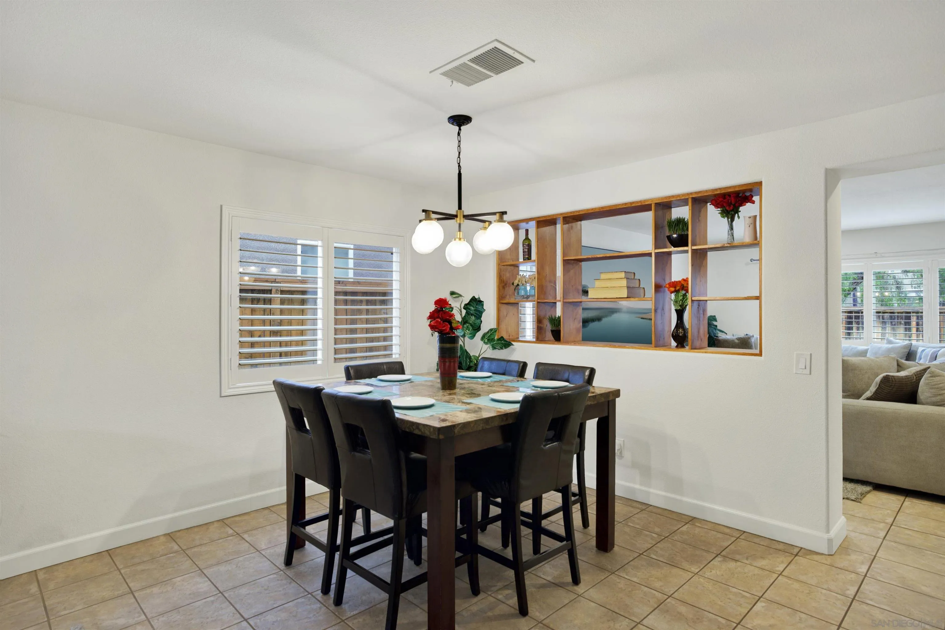 https://cdn.realtyfeed.com/cdn/127/260008497/636220b7c9c136169837df7d80f505fa.webp