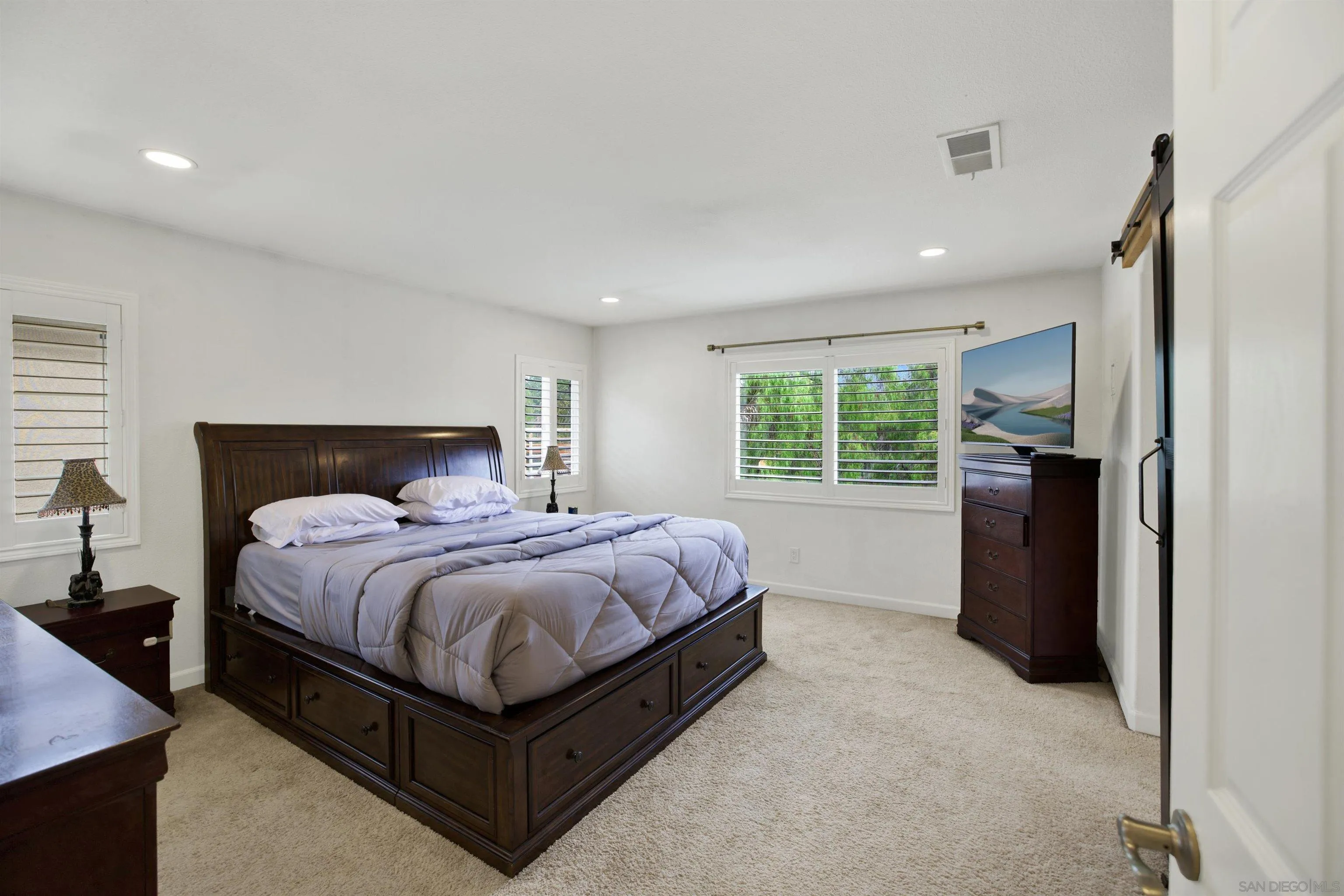 https://cdn.realtyfeed.com/cdn/127/260008497/ab75f2c8423134f27ed6c0fd70f7ef5e.webp