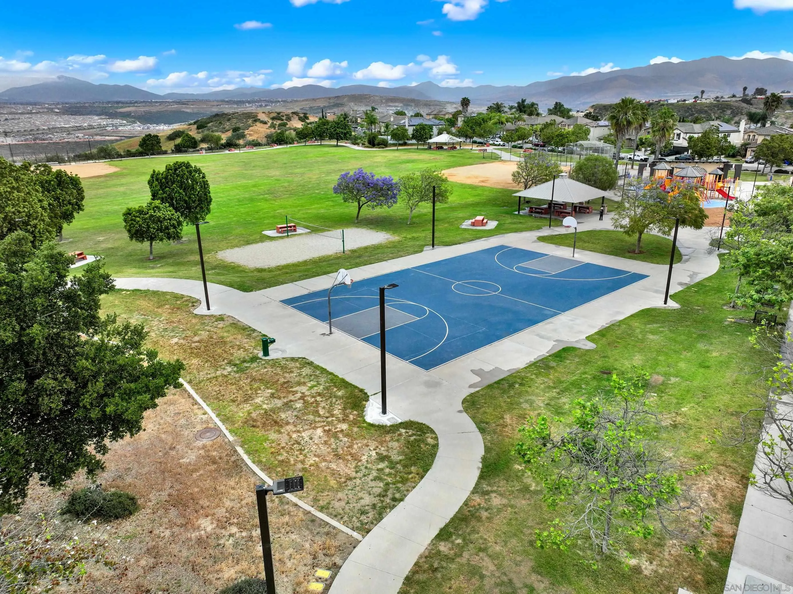 https://cdn.realtyfeed.com/cdn/127/260008497/d59289be8b6b48e9a1c6817ed75410da.webp