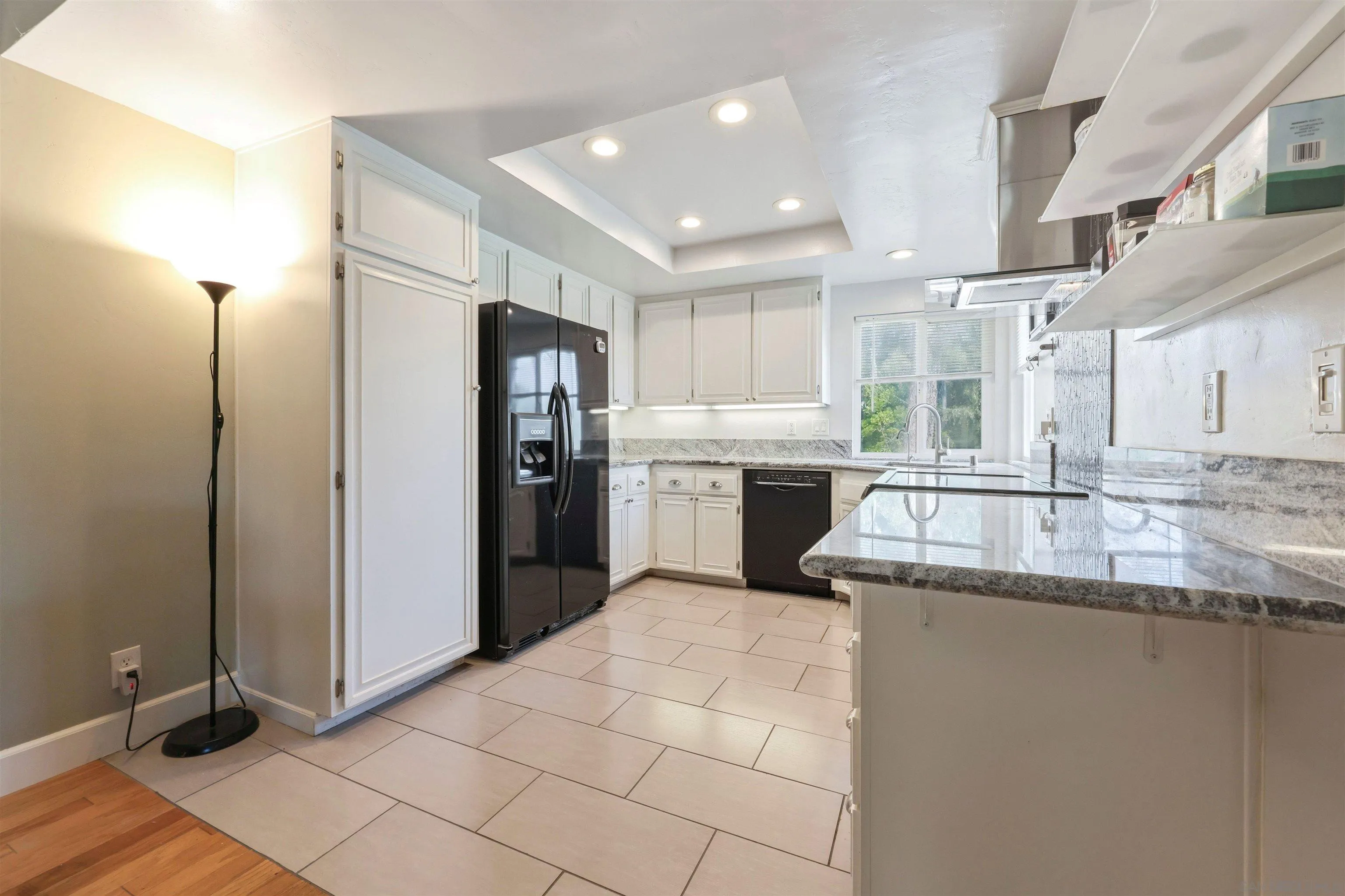 Photo #7: 260008506 Listing: Photo #7