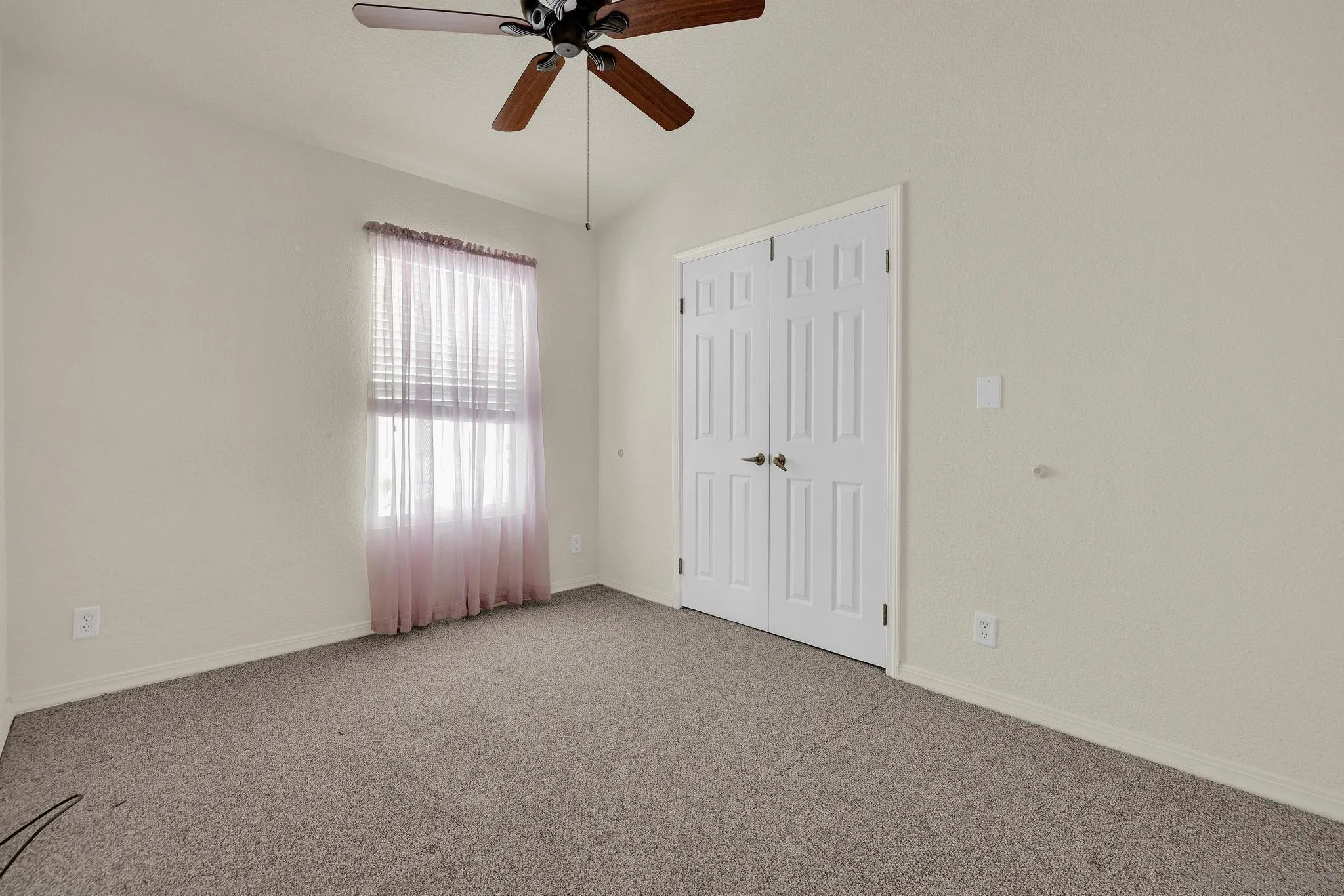 https://cdn.realtyfeed.com/cdn/127/260008508/29bc902bff1073aa80612217cbaafcf2.webp