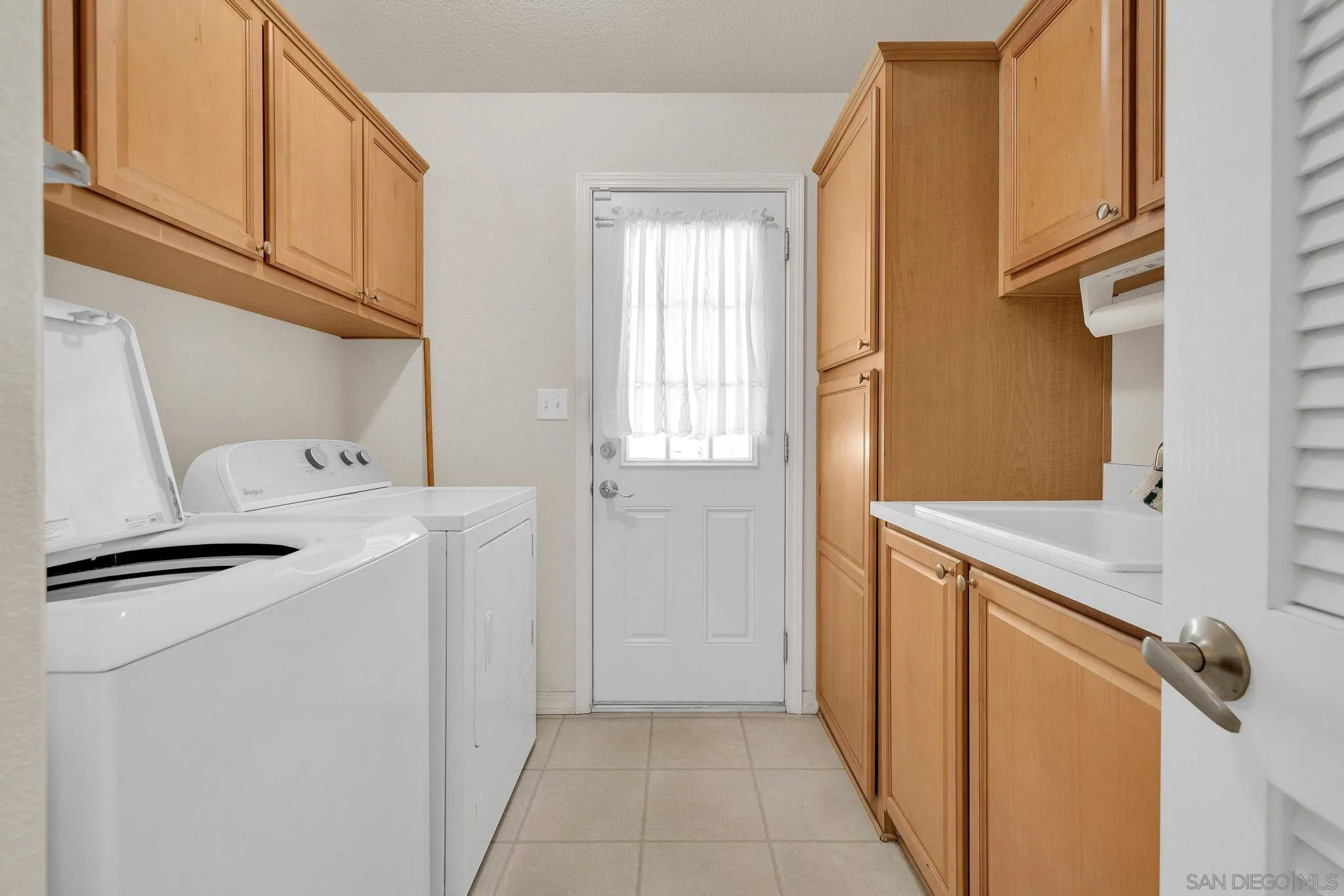 https://cdn.realtyfeed.com/cdn/127/260008508/f28767f16a402c6993fb5058630865c3.webp