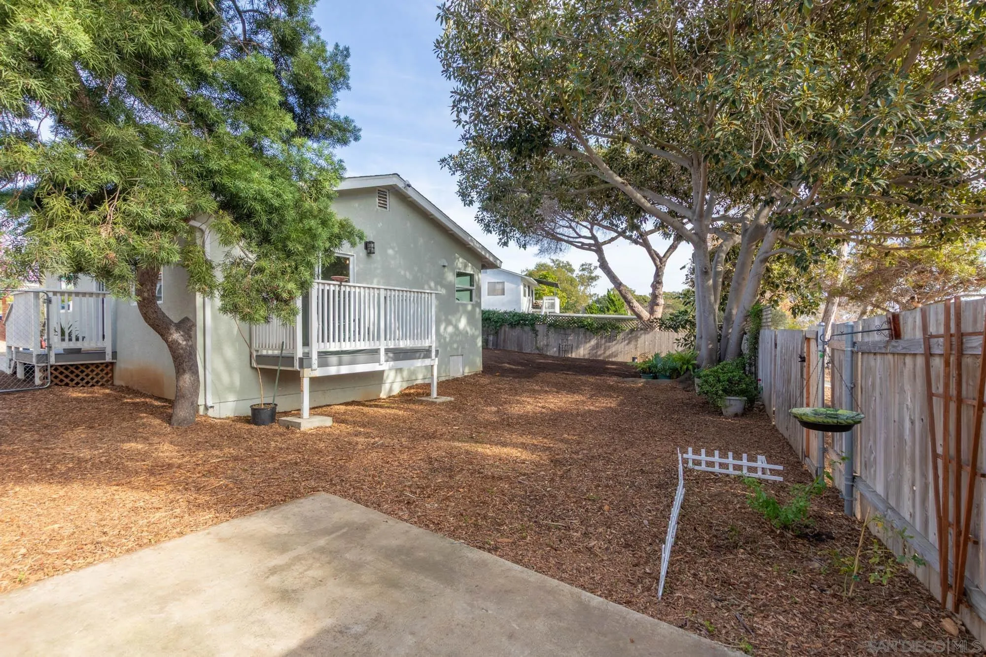 https://cdn.realtyfeed.com/cdn/127/260008510/6eb428df26ee7eb36374191d73c29ec7.webp