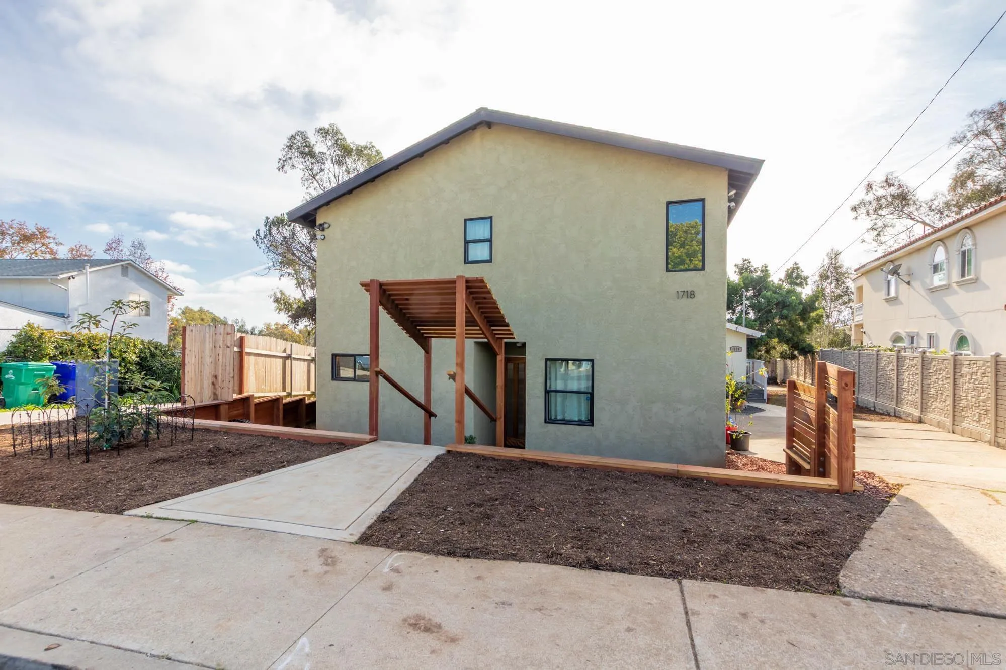 https://cdn.realtyfeed.com/cdn/127/260008510/8732cfd4a4b93e33ce582846d1434b16.webp