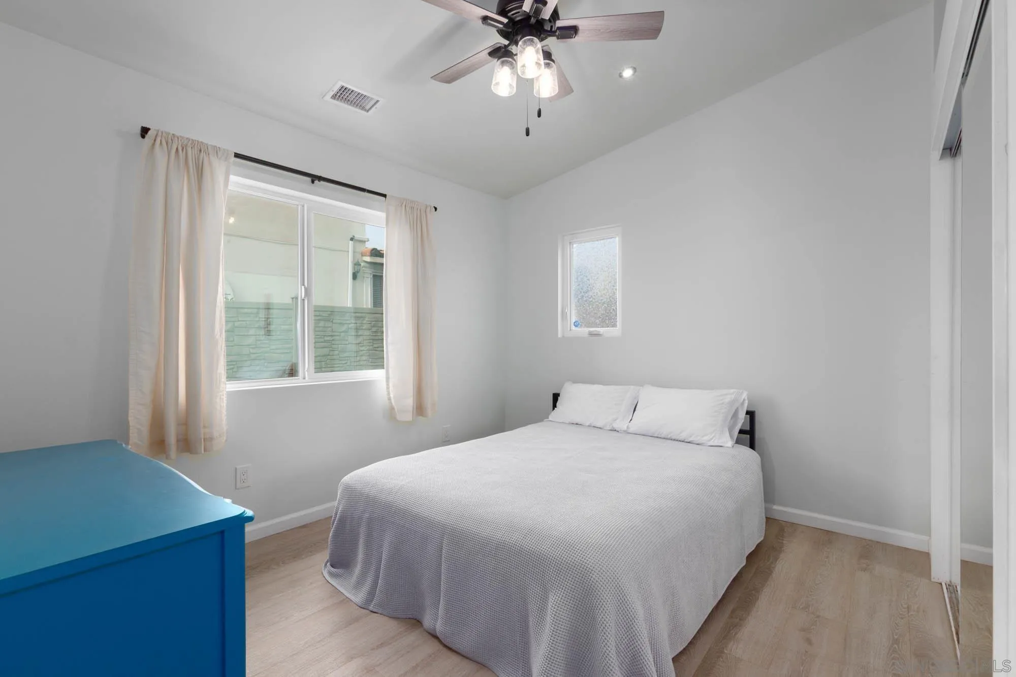 https://cdn.realtyfeed.com/cdn/127/260008510/d0f92547ca4c7041803cce03ce9abcce.webp
