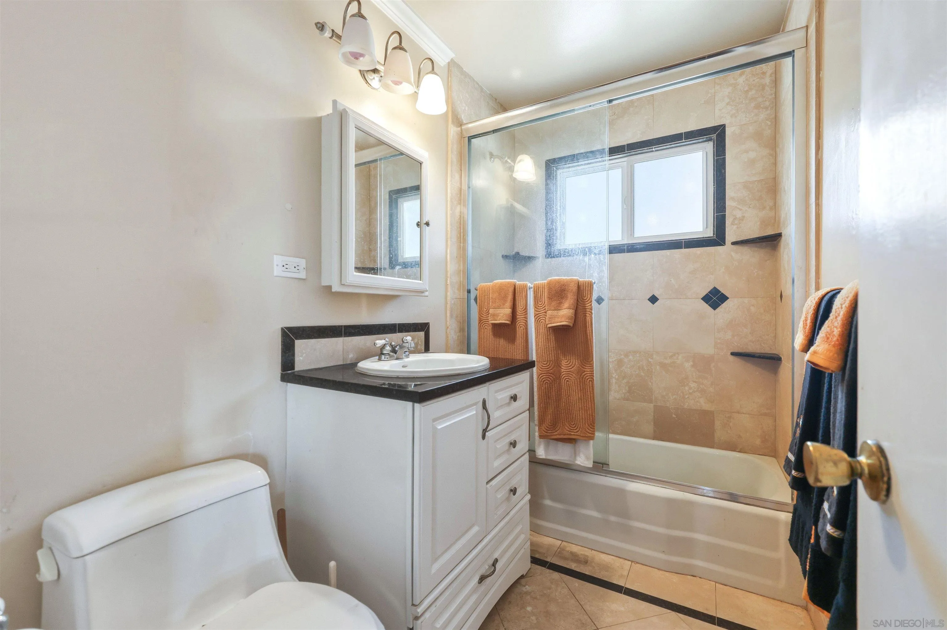 https://cdn.realtyfeed.com/cdn/127/260008514/172fea4c82589ce96849832ada254ffa.webp