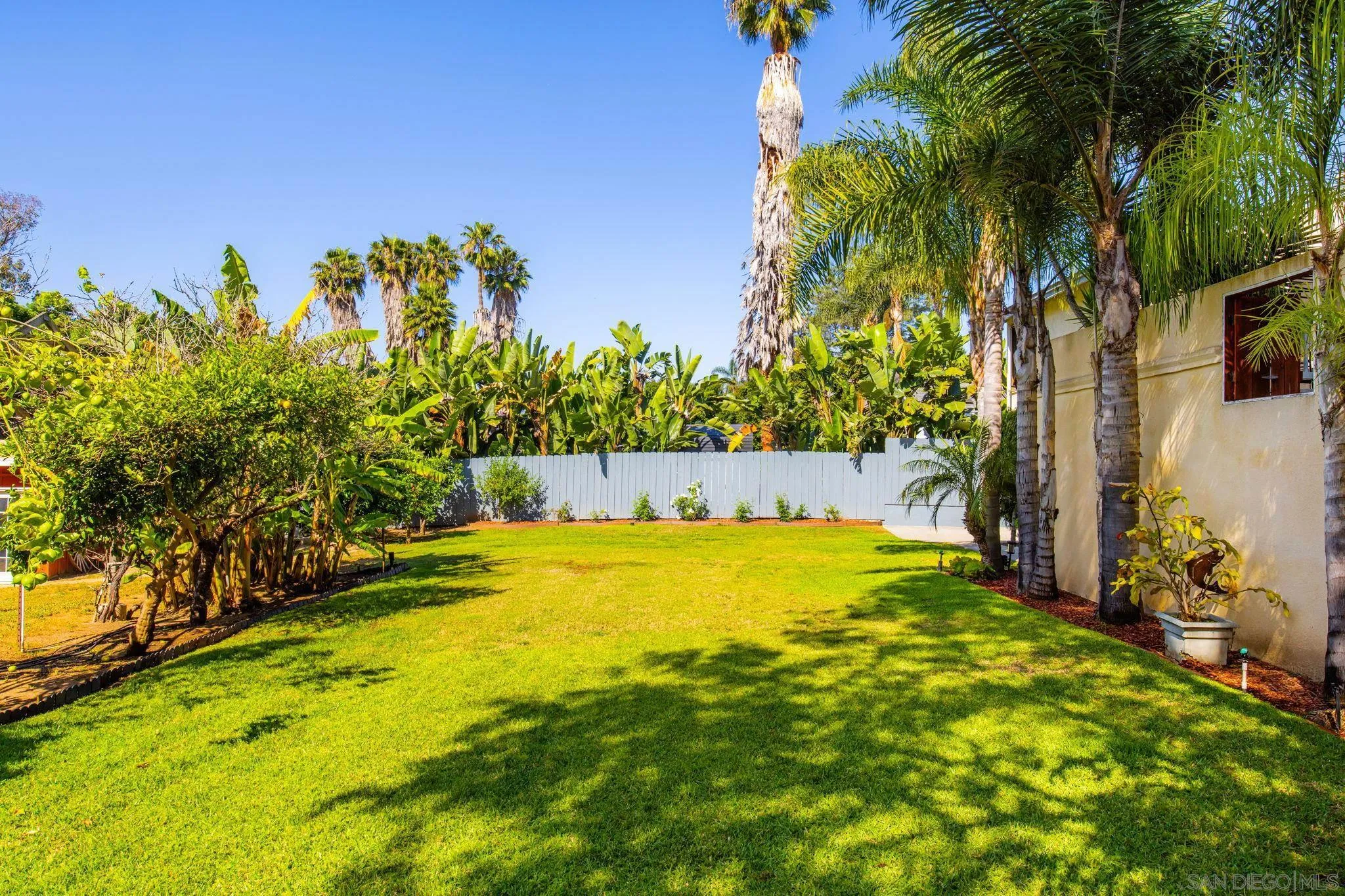 https://cdn.realtyfeed.com/cdn/127/260008519/60d96dd9fe7668f6b3ff30eaf0035d38.webp