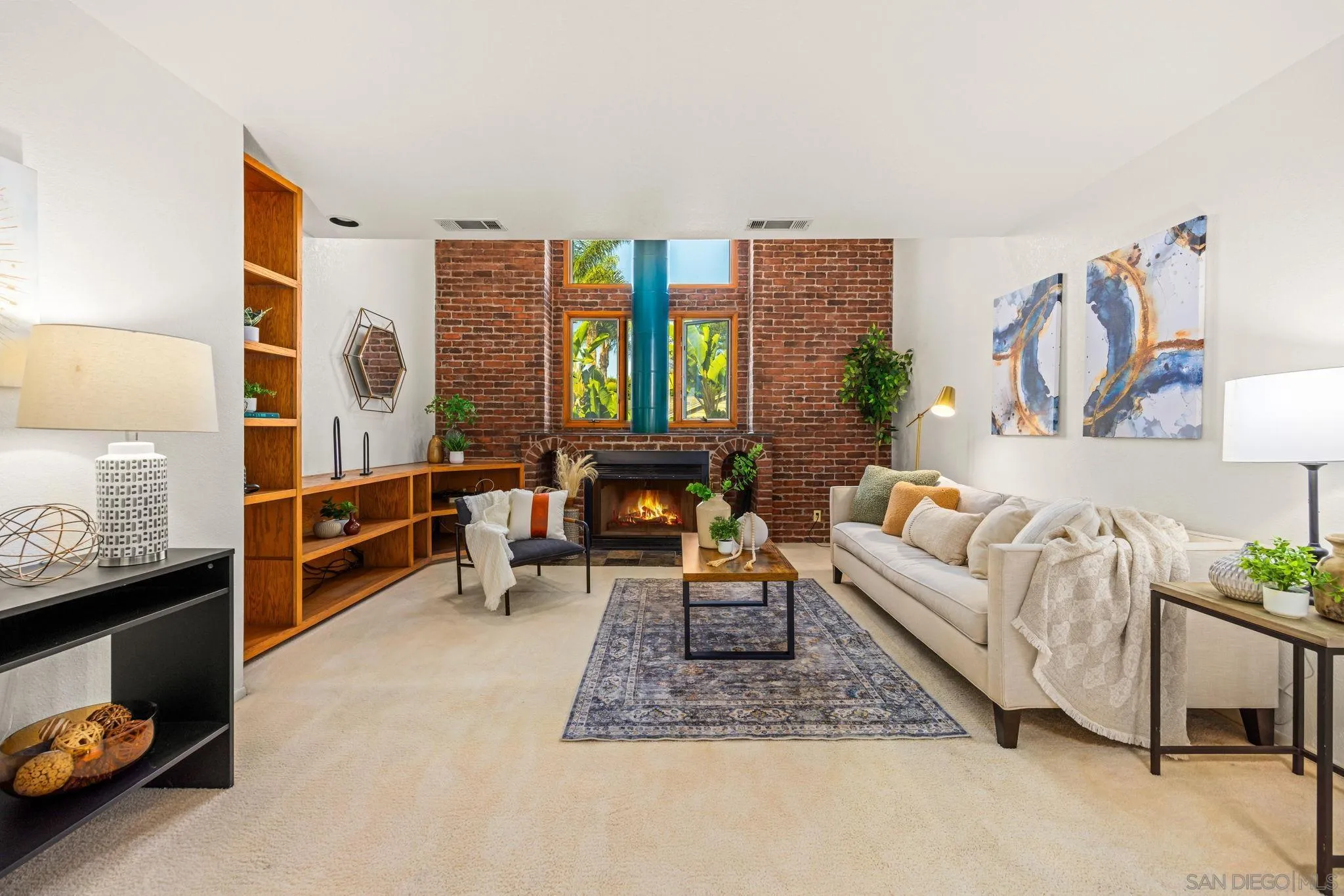 https://cdn.realtyfeed.com/cdn/127/260008519/9a18d196b16ff94247dbd90164a9456c.webp