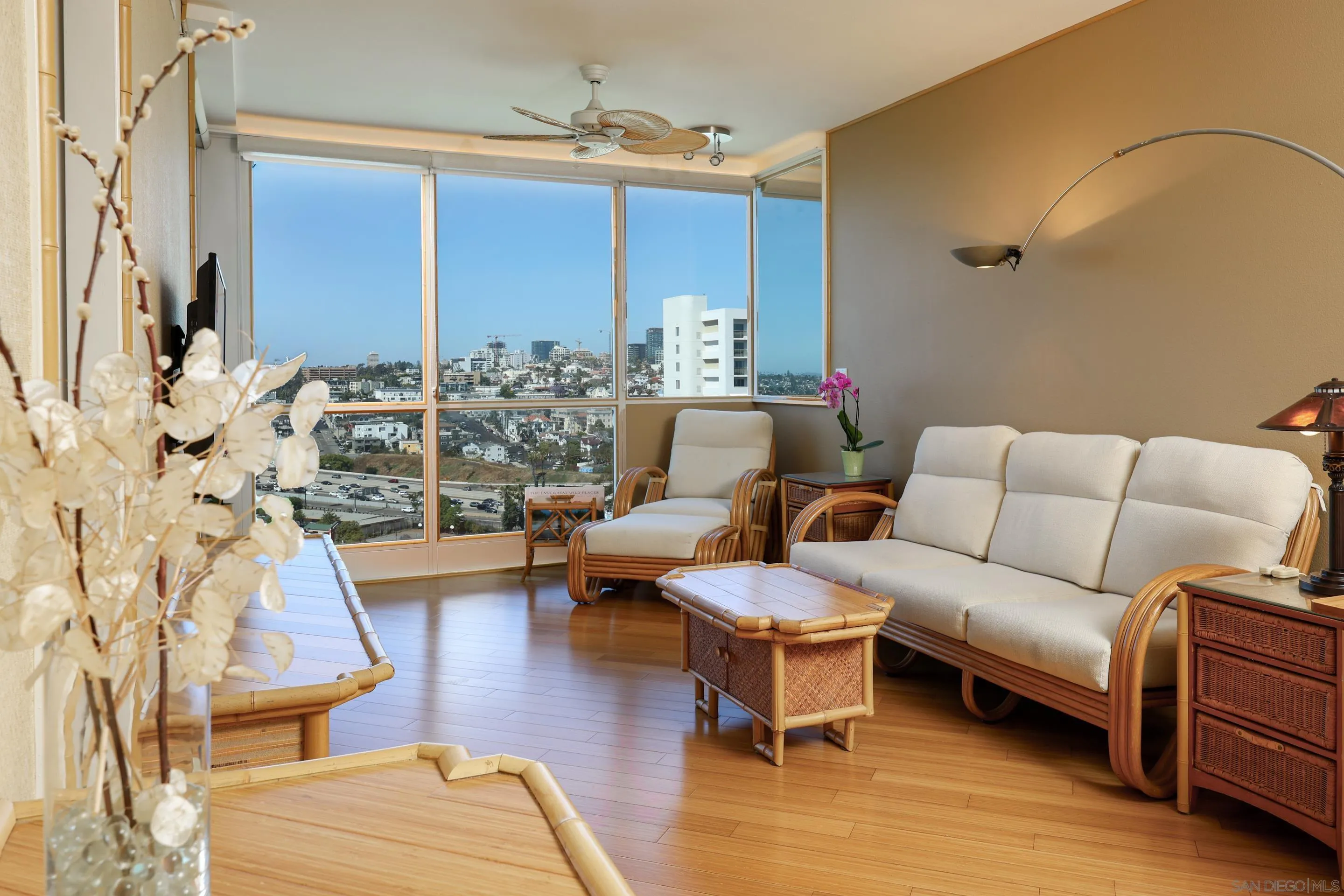 Photo #2: 260008520 Listing: Photo #2