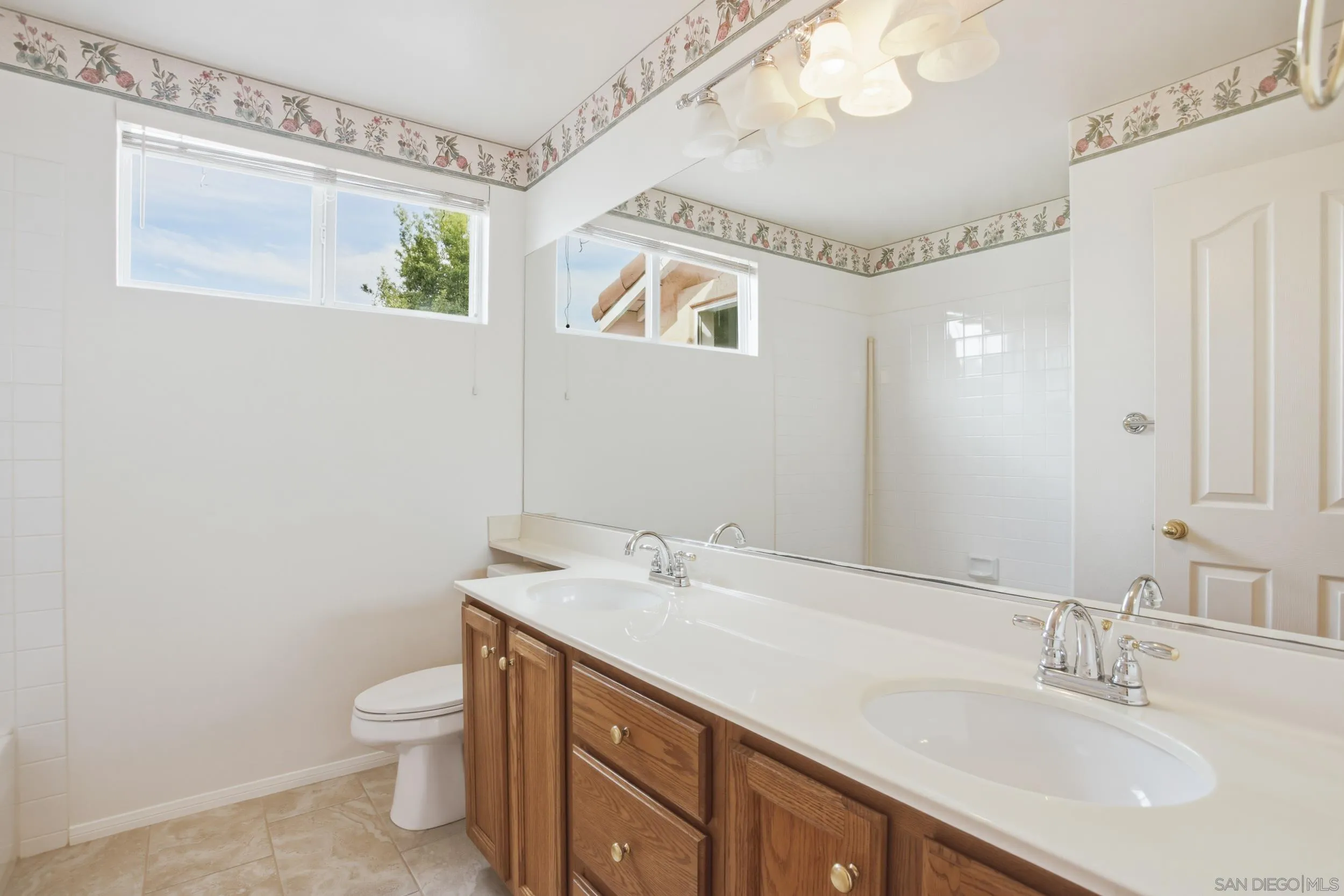 https://cdn.realtyfeed.com/cdn/127/260008522/af04aded76a3e7a2278e0dd7e0458dee.webp