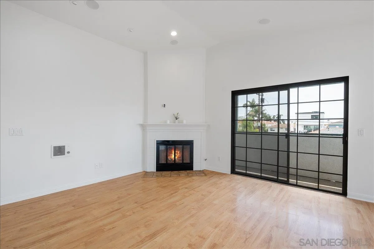 Photo #8: 260008524 Listing: Photo #8