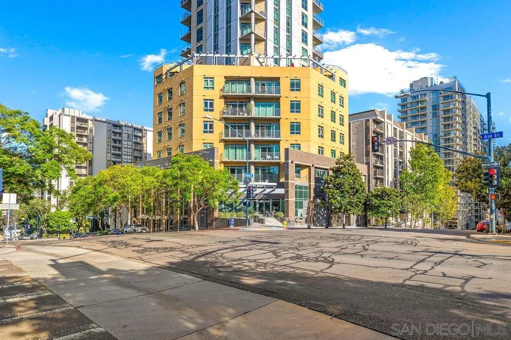 Photo #2: 260008525 Listing: Photo #2