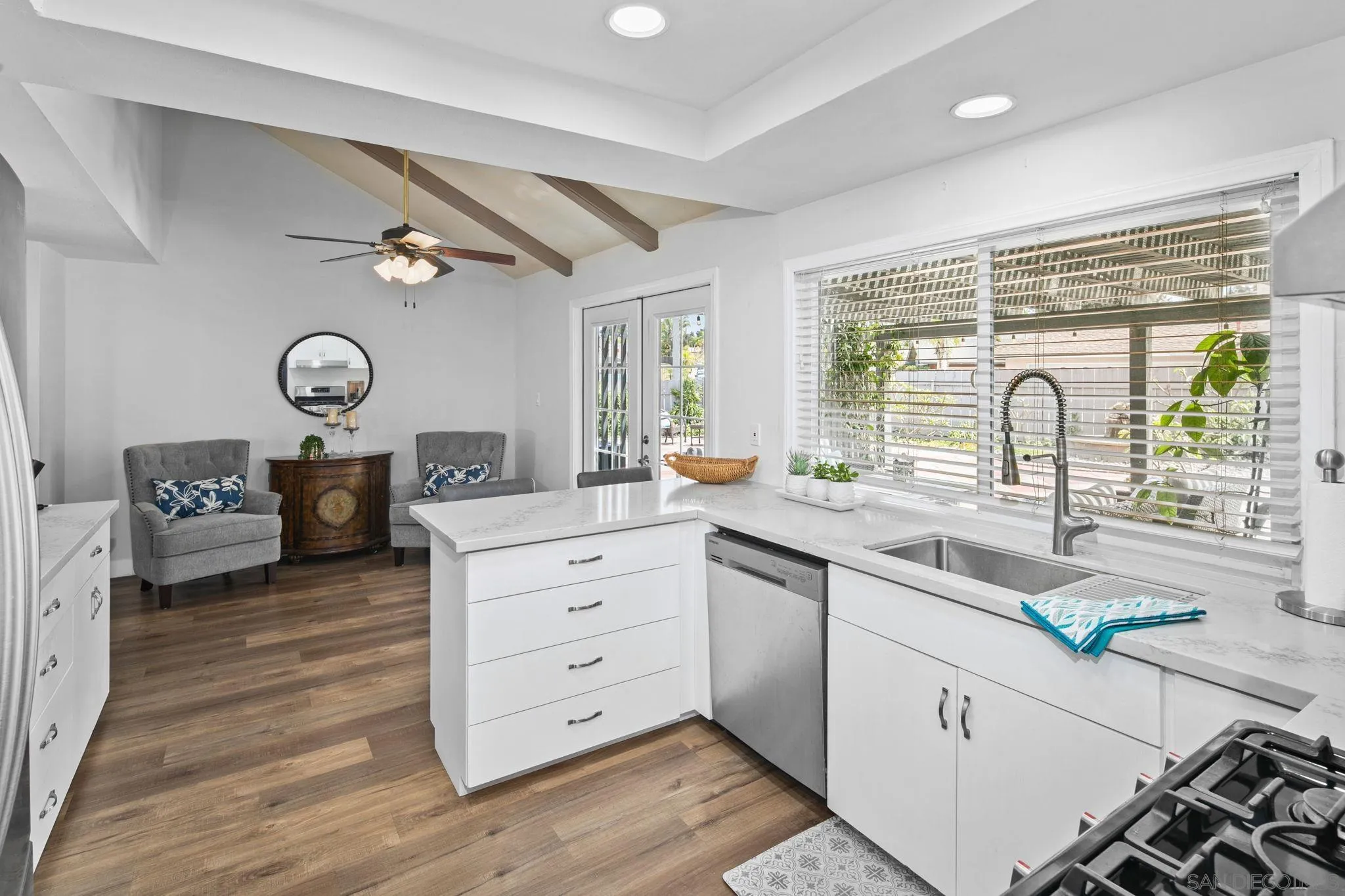 https://cdn.realtyfeed.com/cdn/127/260008527/3d934d9af8025530ebff8e4715601cac.webp