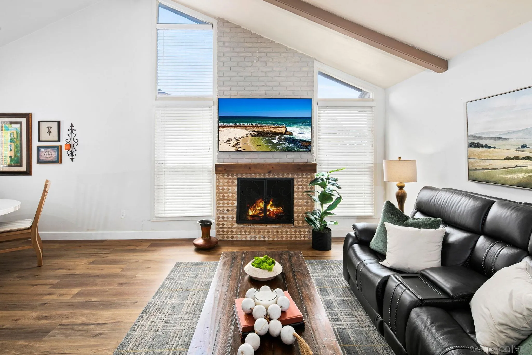 https://cdn.realtyfeed.com/cdn/127/260008527/504cf17e868ee457ac3eaa88c777e16c.webp