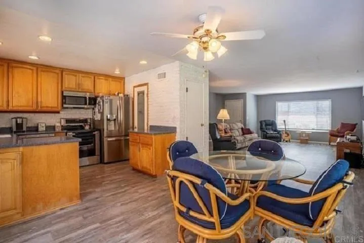 https://cdn.realtyfeed.com/cdn/127/260008528/257349ddad08a616bf5e0e9f95c03370.webp