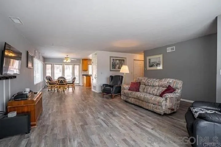 https://cdn.realtyfeed.com/cdn/127/260008528/5c6f01496516e39a55cff8d08a5f2558.webp