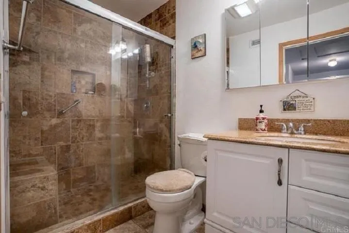 https://cdn.realtyfeed.com/cdn/127/260008528/876952ab94d7a3155eb1f3d9e5a049db.webp