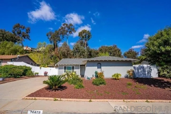 https://cdn.realtyfeed.com/cdn/127/260008528/9c78c3835cd48f2883edc4394b7869ec.webp