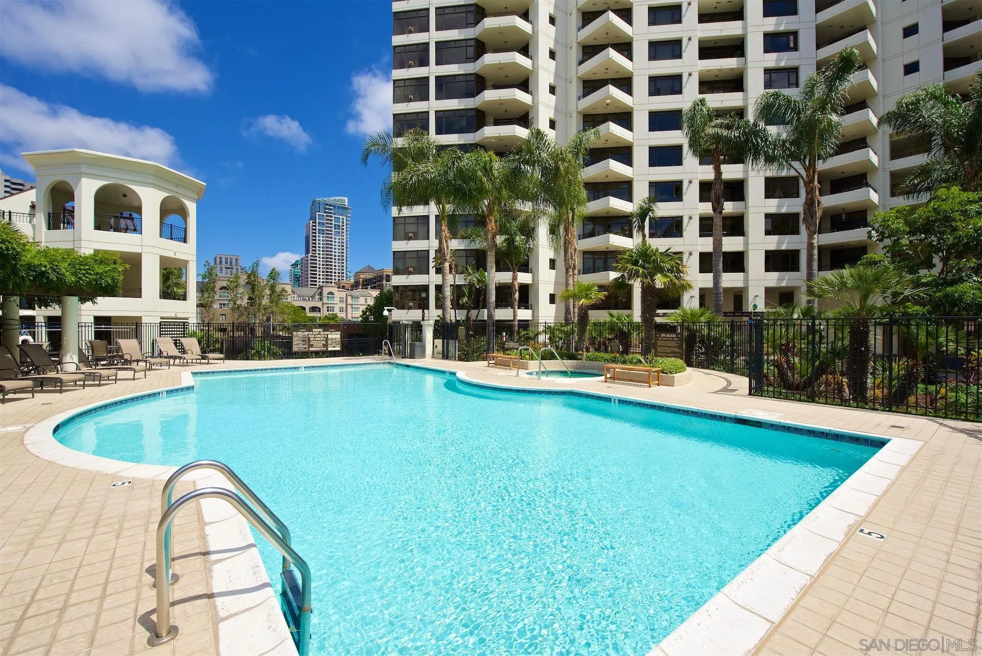 https://cdn.realtyfeed.com/cdn/127/260008531/ea7db32263ad5a2ae9ad0e186f221619.webp
