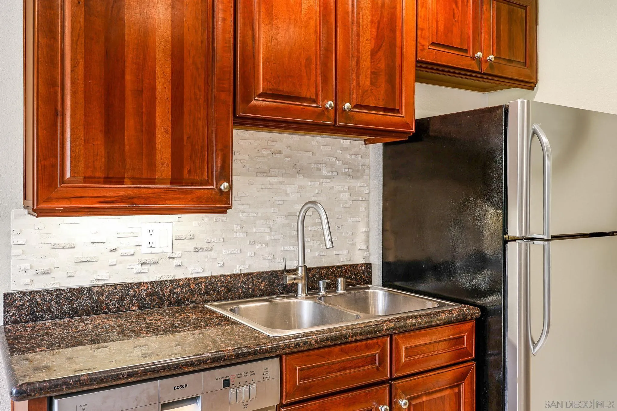 Photo #10: 260008538 Listing: Photo #10