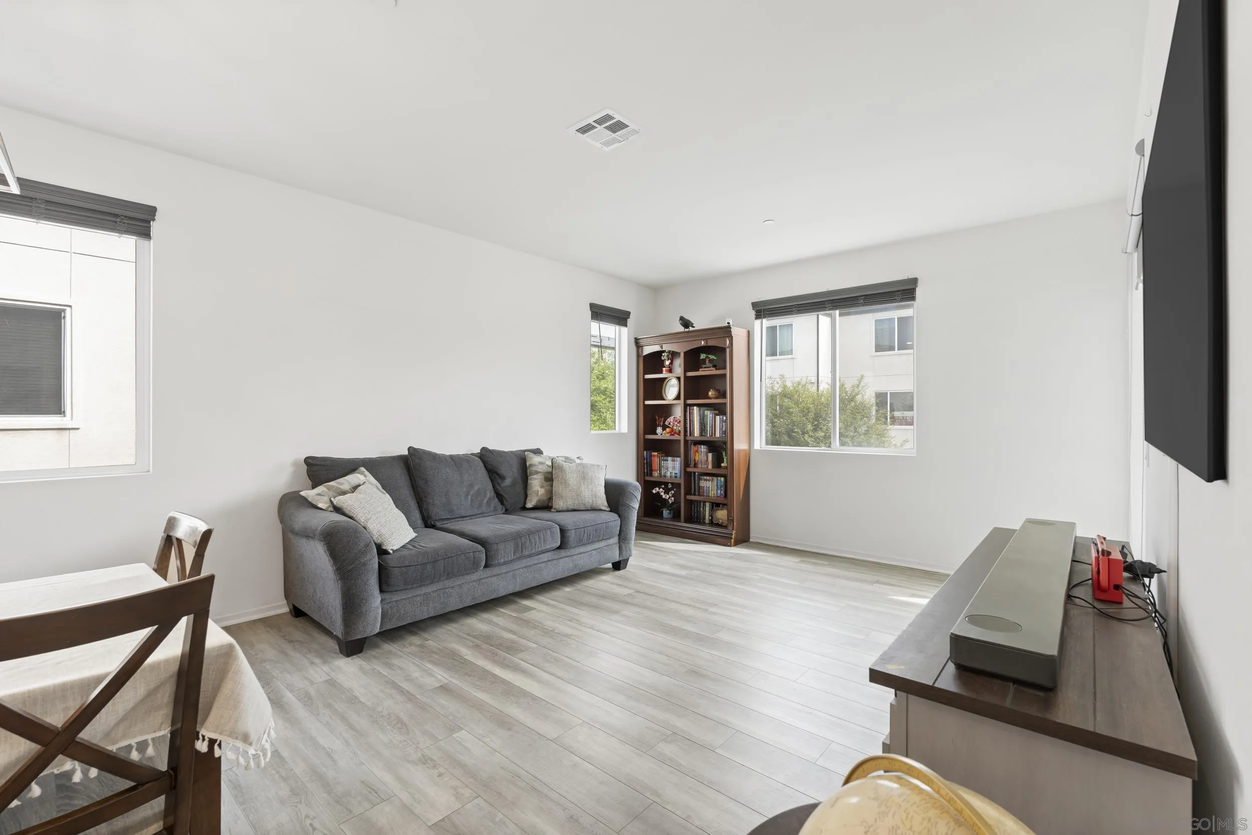 Photo #11: 260008539 Listing: Photo #11