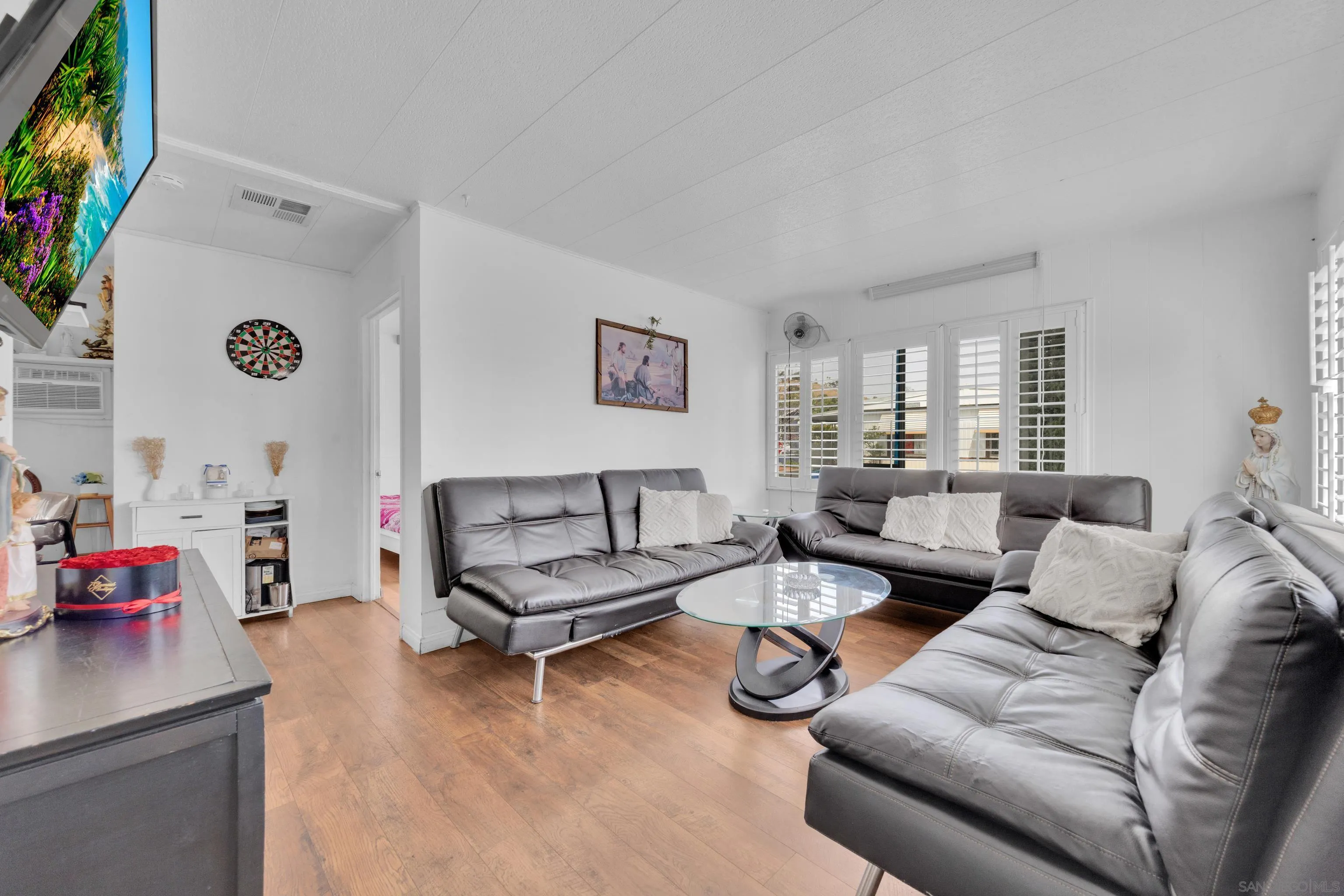 https://cdn.realtyfeed.com/cdn/127/260008543/1092cbf01a107d0555f1cd802d9976ad.webp