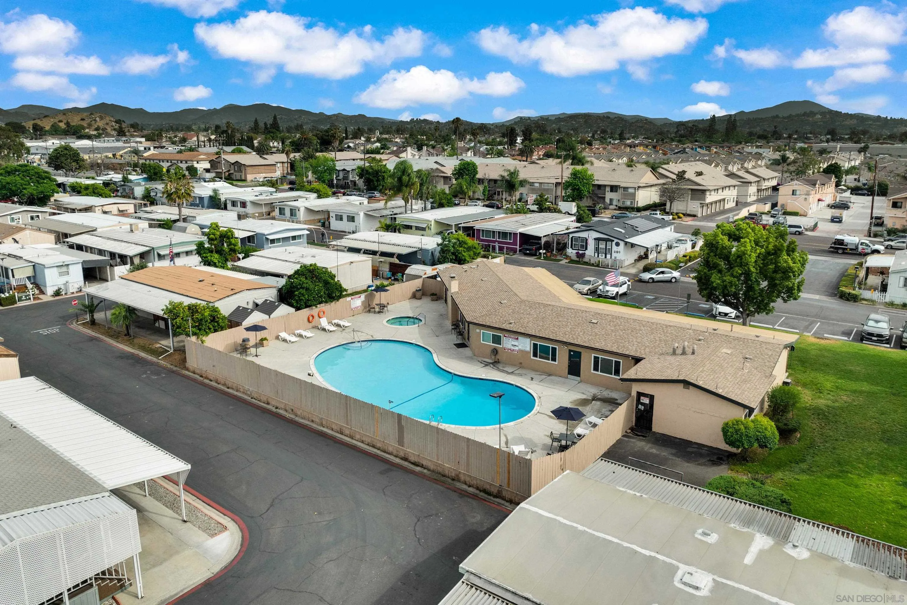 https://cdn.realtyfeed.com/cdn/127/260008543/97791c779815961eeb340c2fb1aa2f80.webp