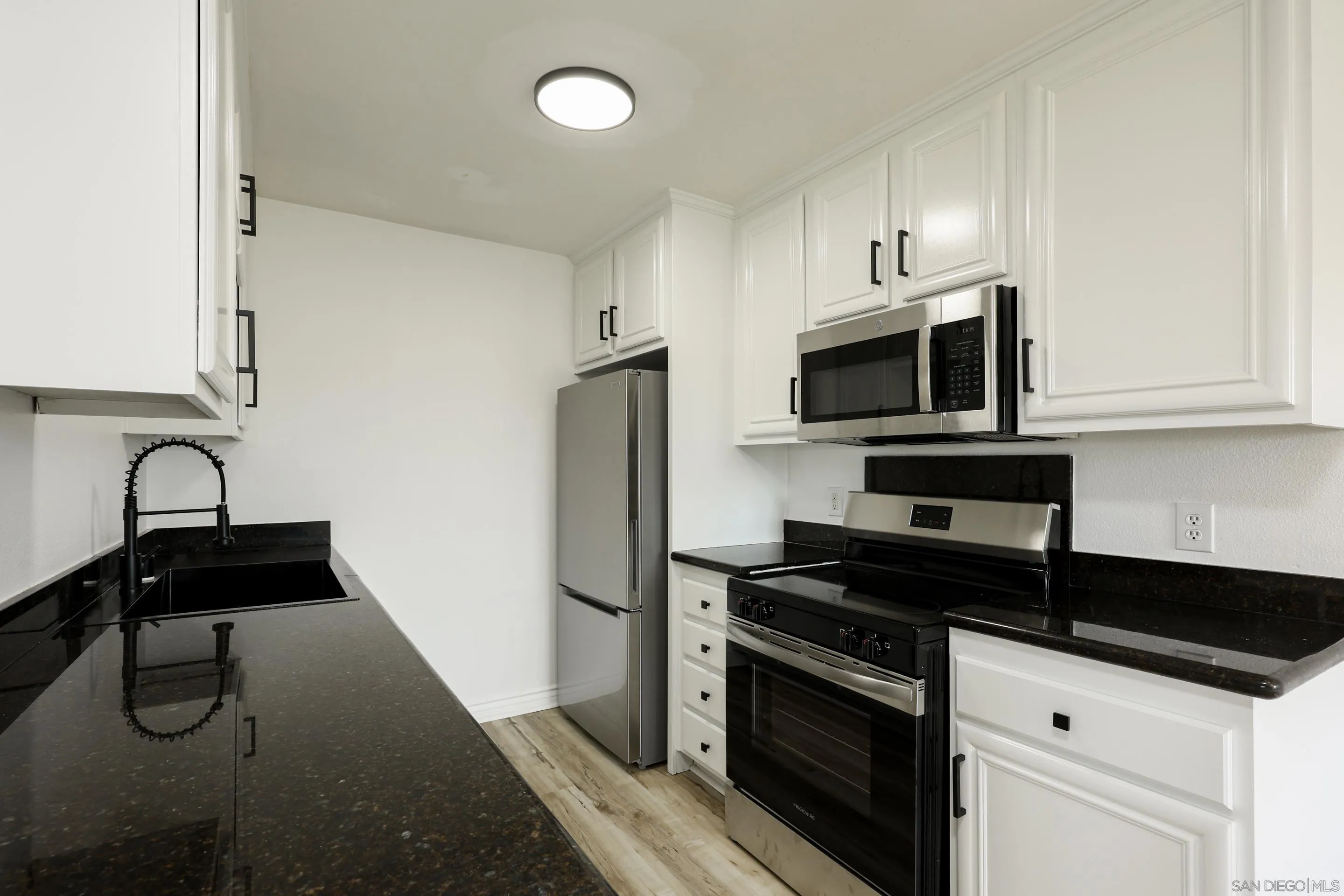 Photo #14: 260008544 Listing: Photo #14