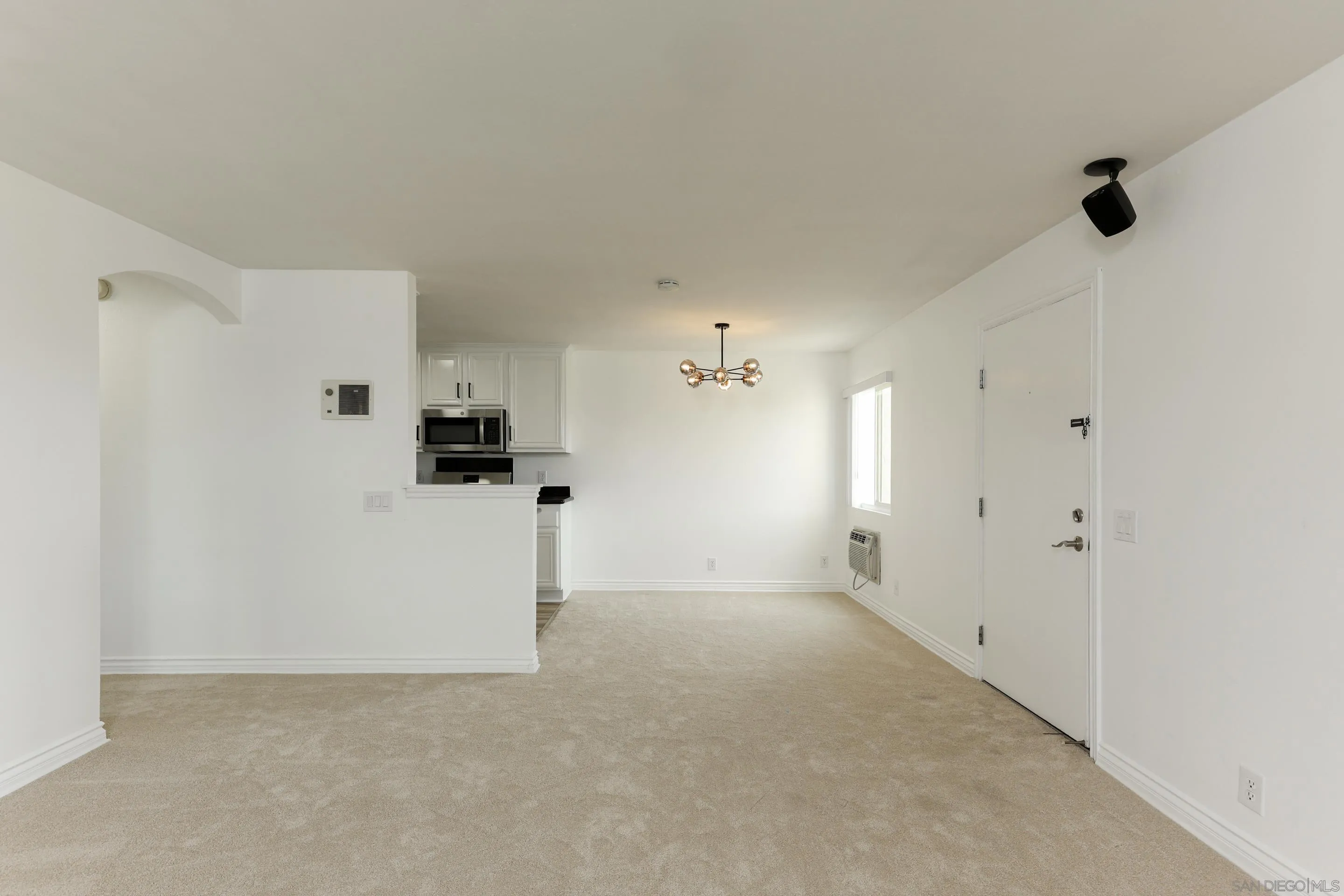 Photo #9: 260008544 Listing: Photo #9