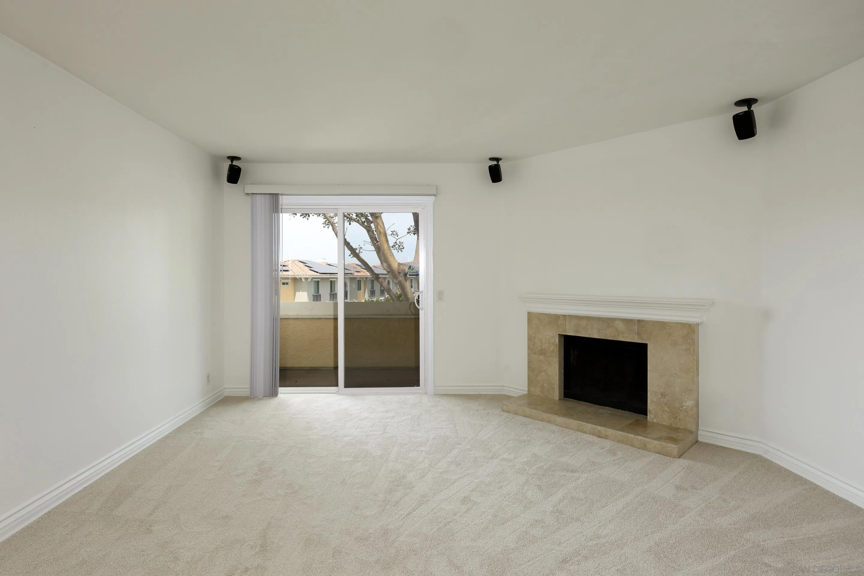 Photo #4: 260008544 Listing: Photo #4