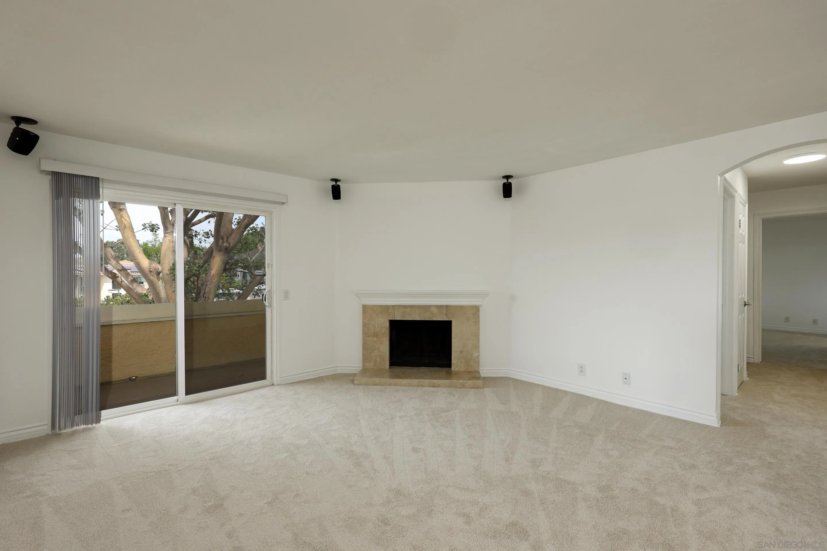 Photo #5: 260008544 Listing: Photo #5