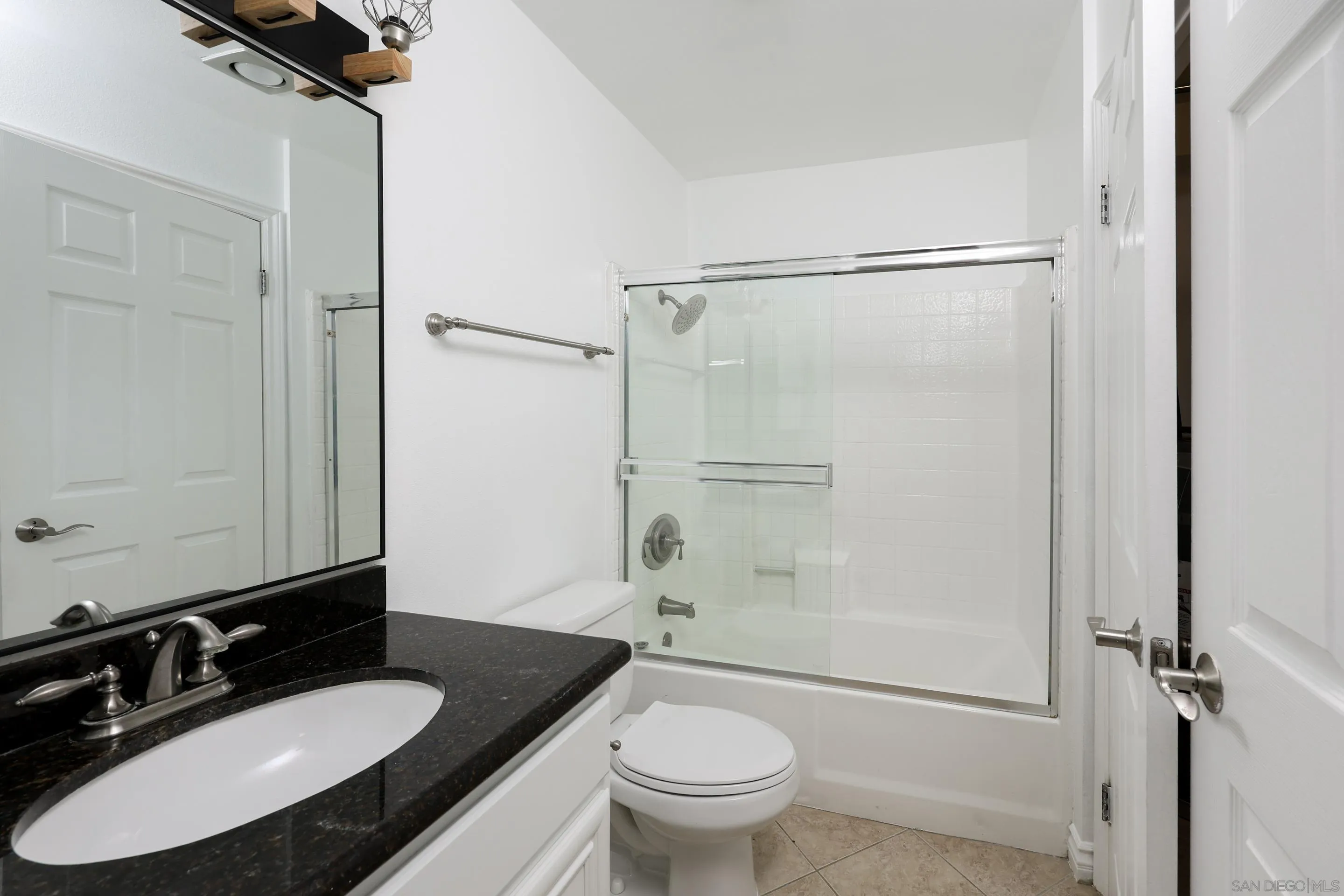 Photo #33: 260008544 Listing: Photo #33