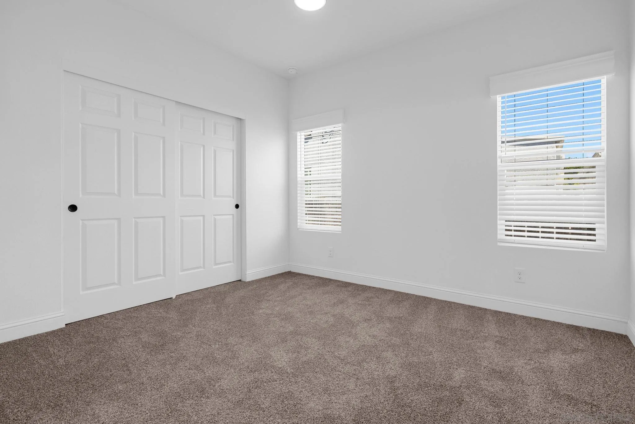 https://cdn.realtyfeed.com/cdn/127/260008545/16fe26998ab20ebc1ed8197b27778250.webp